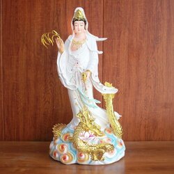 พระโพธิสัตว์กวนอิมปางเหยียบมังกร พระแม่กวนอิมยืนมังกร งานเรซิ่นเพ้นท์ลาย ขนาด 19 นิ้ว