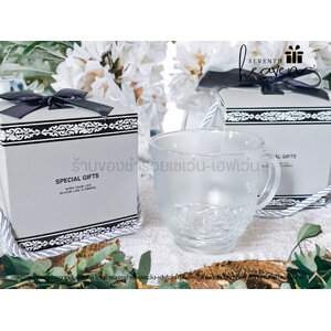 ของชำร่วยงานศพ แก้วกาแฟขุ่นกุหลาบ ใส่กล่องมีหูหิ้วสีเทา ริบบิ้นสีดำ