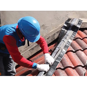 อุปกณ์ยึดหลังคา