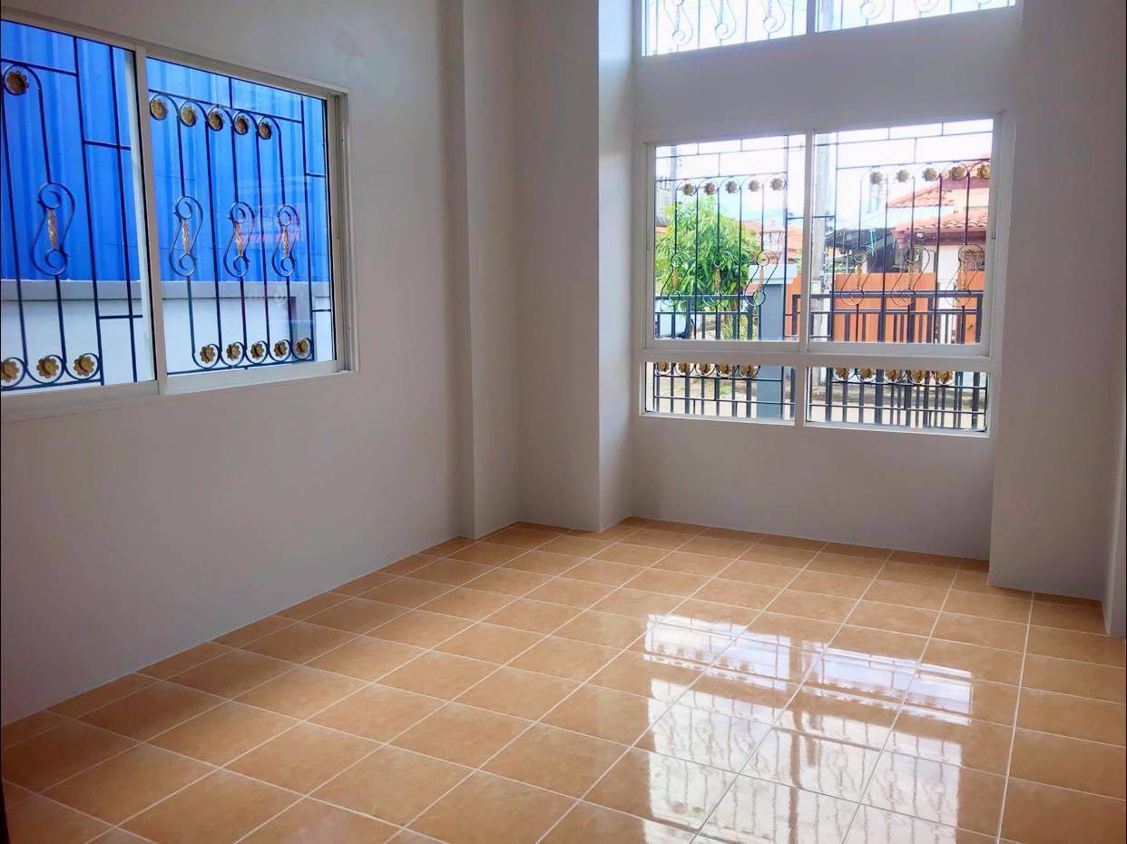 For Sales : Phuket Town, One-Story Town House, 2 Bedrooms 2 Bathrooms