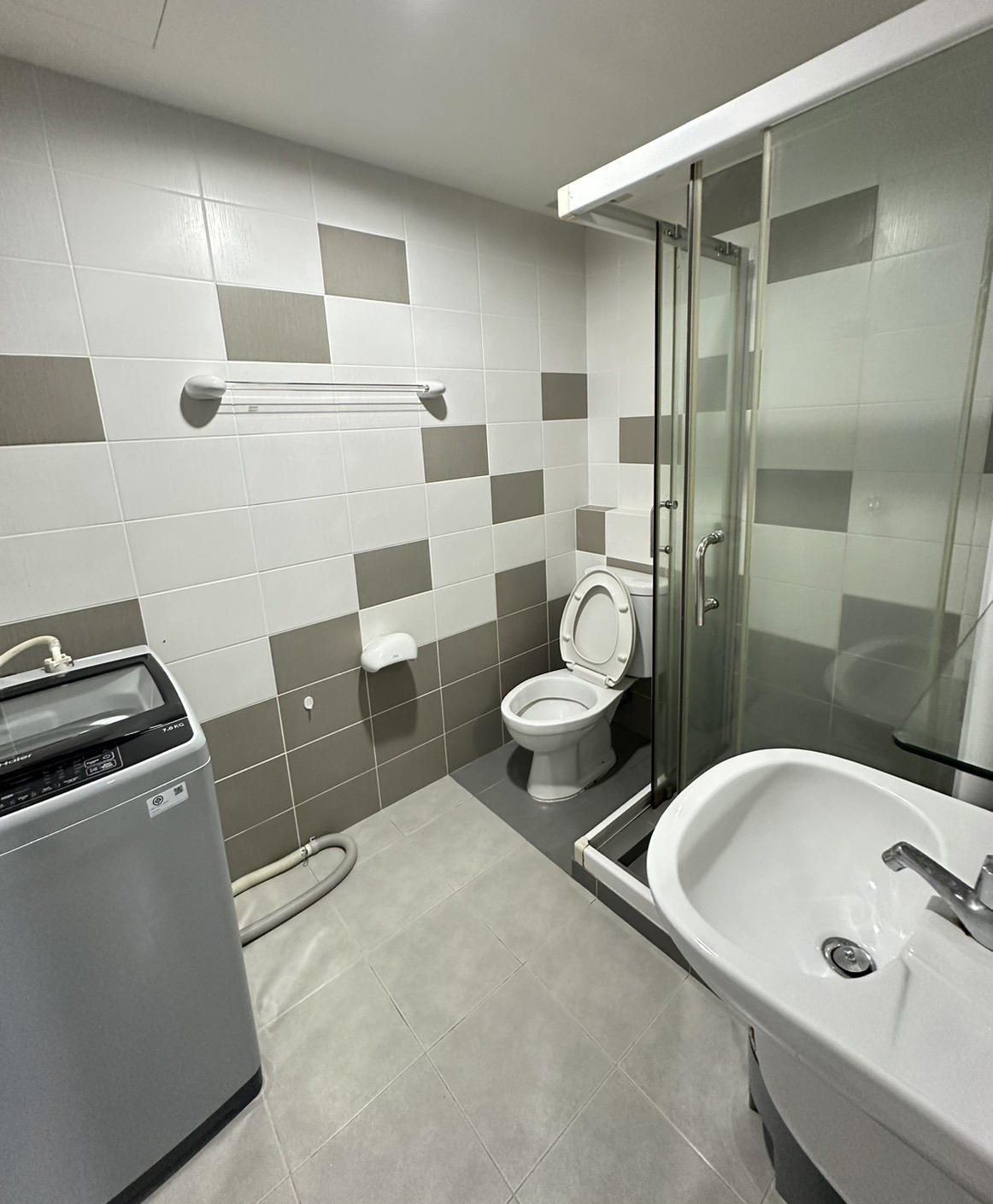 For Rent : Wichit, Zcape 3 Condominium, 1 bedroom 1 bathroom