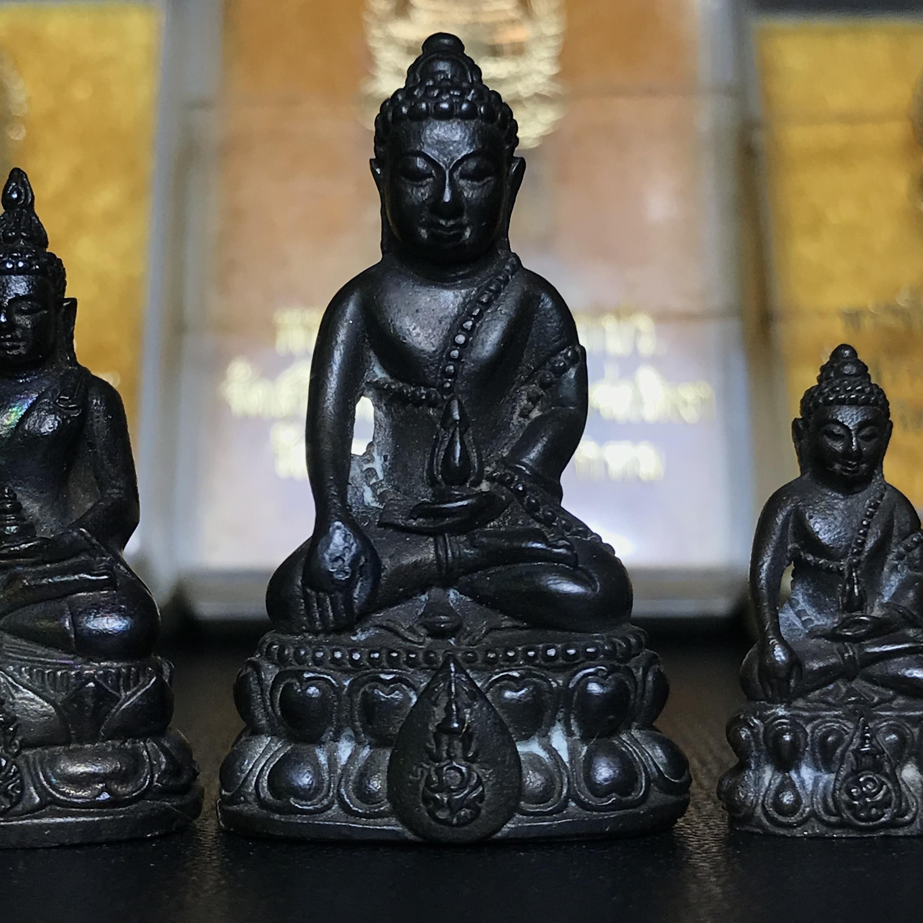 พระกริ่งนวปทุม ภปร.-พระชัยวัฒน์นวปทุม ภปร.-พระกริ่งไพรีพินาศ ภปร. รุ่นแรก วัดปทุมวนาราม ครบชุดเนื้อนวโลหะ ปี2535(ในหลวงรัชกาลที่9เสด็จเททอง)(1ใน3000องค์)หายาก