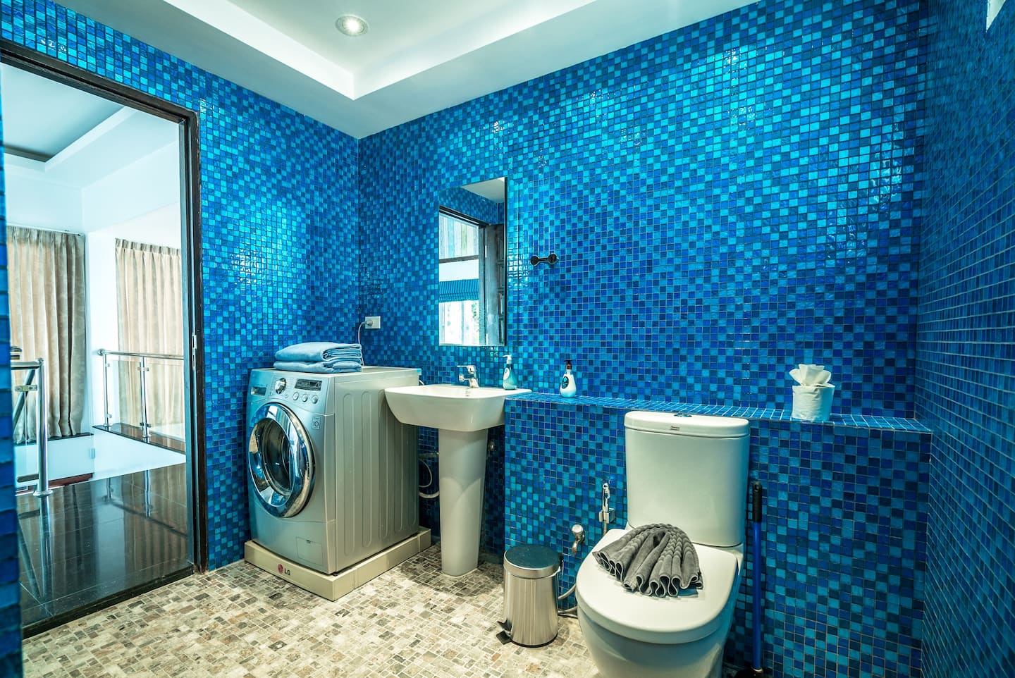 For Sale : Patong Private Pool Villa, 4 bedrooms 4 Bathrooms, Sea view.