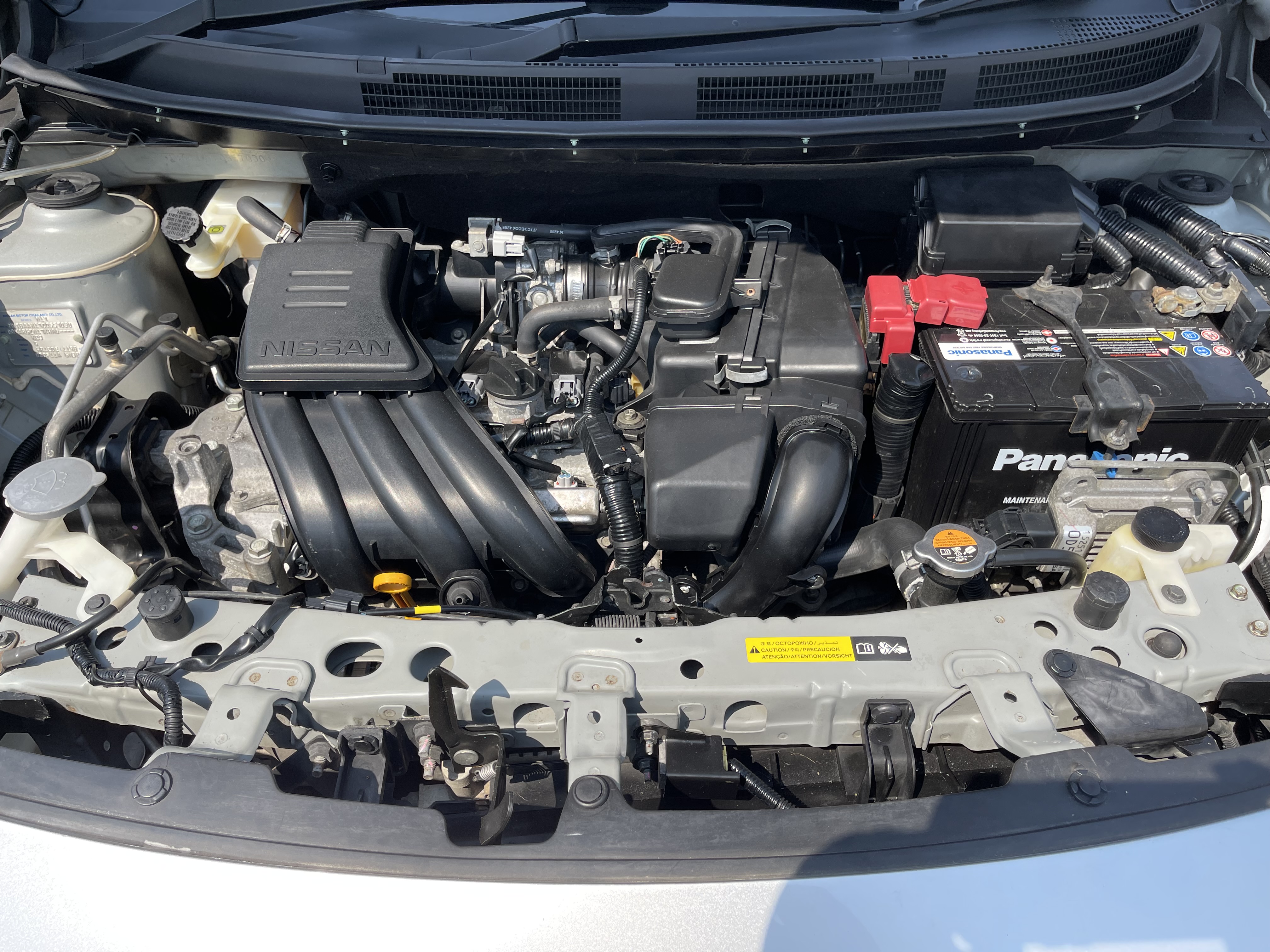 Nissan Almera 1.2 VL At 2014 เงิน