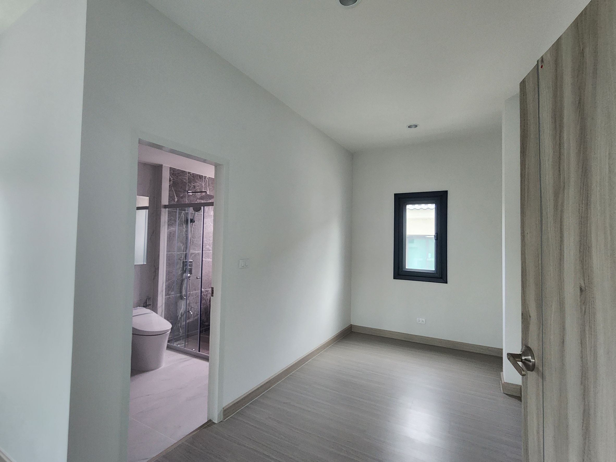 For Sales : Kohkaew, 2-storey detached house, 4 bedrooms 6 bathrooms