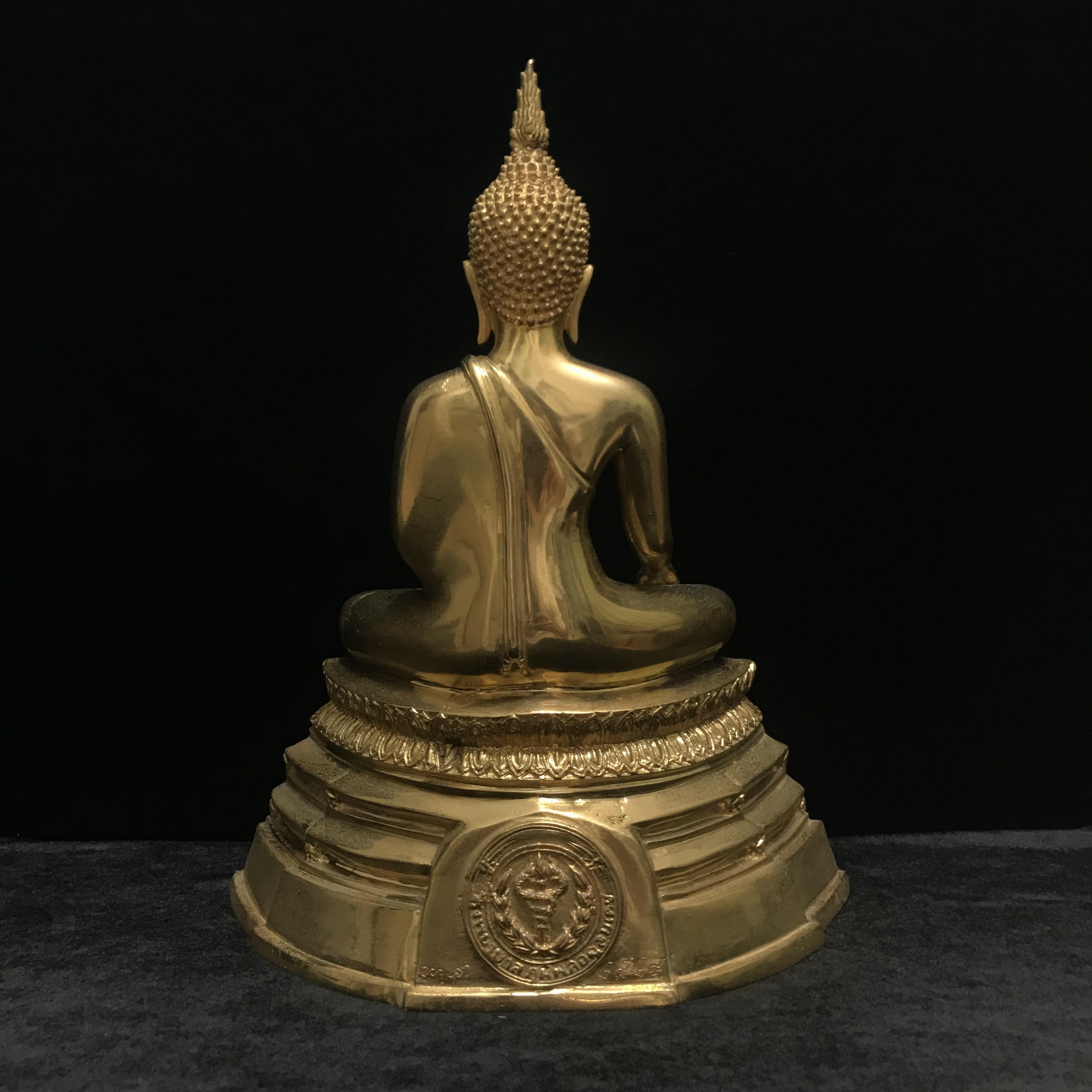 พระบูชาพระพุทธศิรมงคล ภปร. วัตถุมงคลคุ้มเกล้าปี2524 ของมูลนิธิคุ้มเกล้า โรงพยาบาลภูมิพลจัดสร้าง ขนาดหน้าตัก5นิ้ว(ในหลวงรัชกาลที่9 ทรงจุดไฟพระฤกษ์และเททอง)