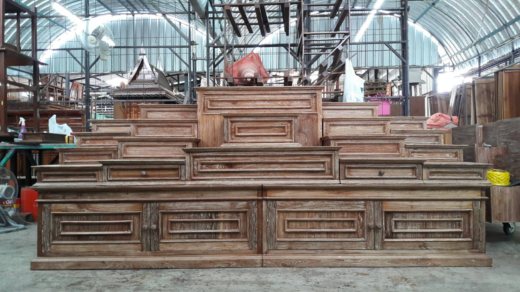 โต๊ะหมู่บูชาขนาดใหญ่ไม้สักแท้ รุ่น ประทานพร