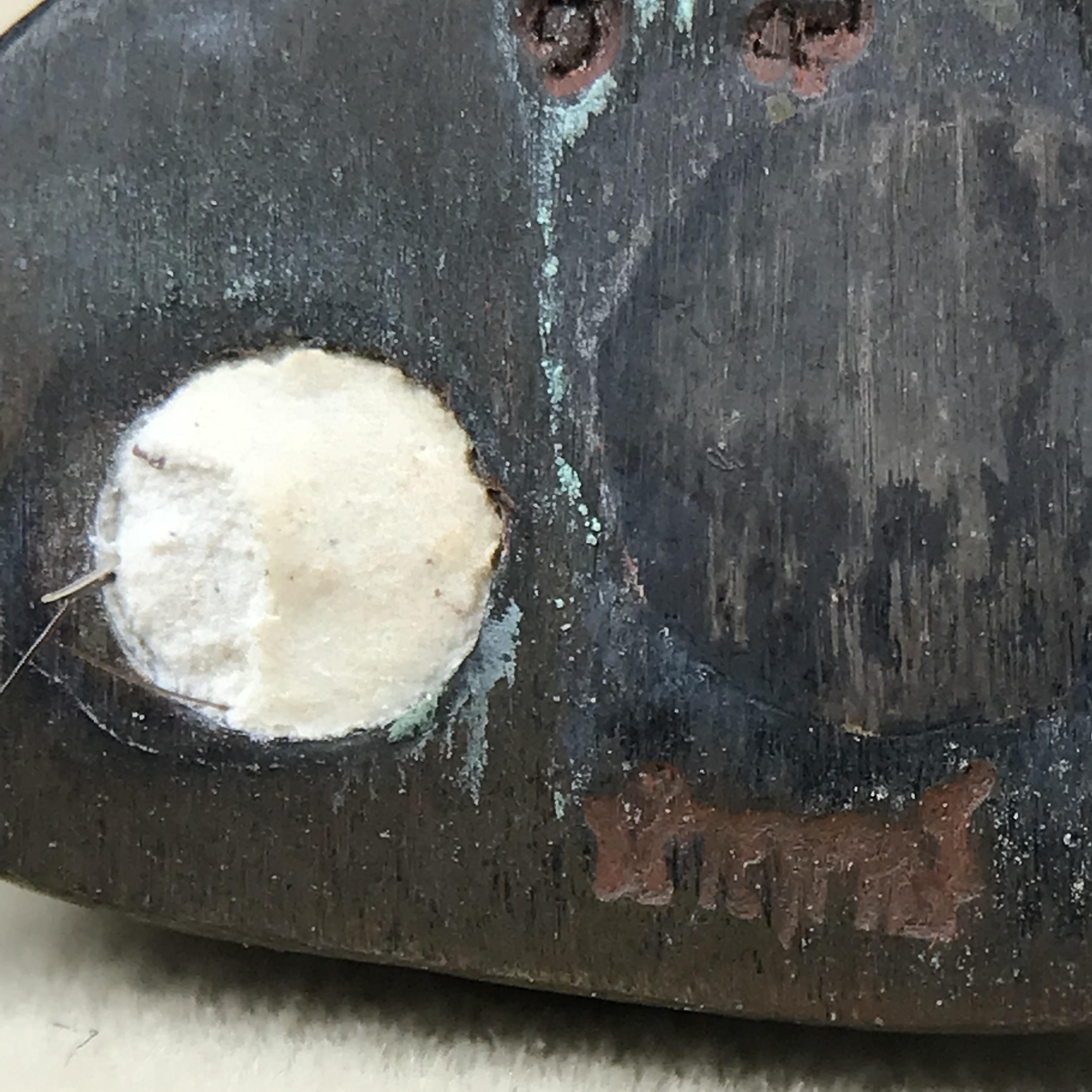 พระกริ่ง-พระชัยวัฒน์ ไพรีพินาศ ญสส.รุ่น นวฤทธิ์โภคทรัพย์ ปี 2544 อุดผงพุทธคุณ บรรจุมวลสารจิตรลดา และเส้นพระเกศาของสมเด็จพระญาณสังวร พระสังฆราชฯ พร้อมกล่องบรรจุเดิม เนื้อนวโละผิวปัดแต่ง(นำฤกษ์) ชุดหมายเลข ๑๙(1ใน 999 ชุด) หายากพบเจอน้อยมาก