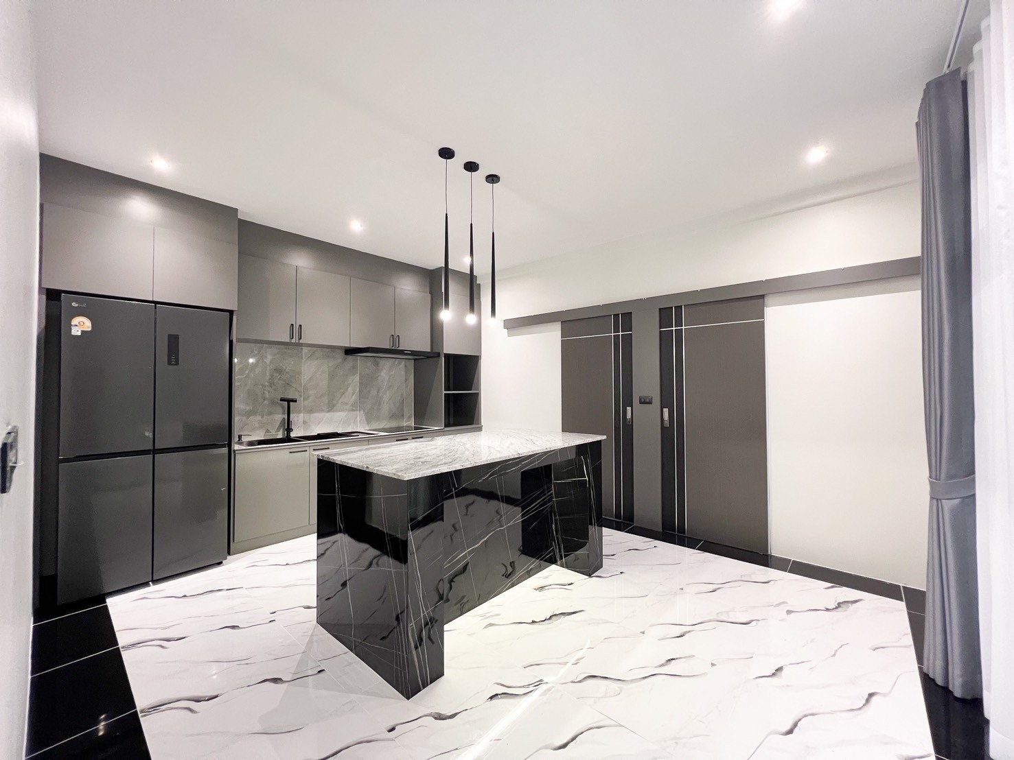 For Sale : Wichit, Saphanhin Pool Villa, 3 bedrooms 3 bathrooms