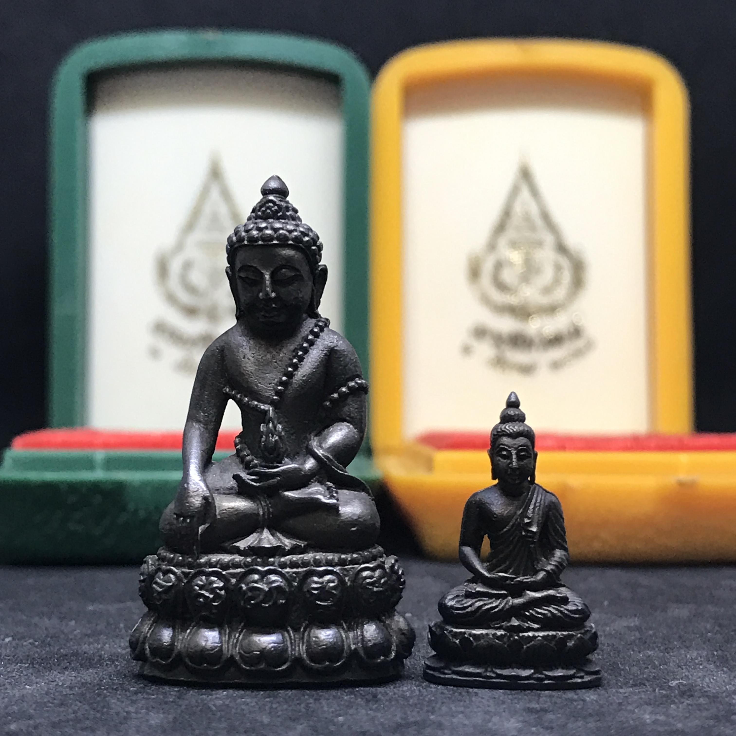 พระกริ่ง-พระชัยวัฒน์วาสนาสมเด็จพระสังฆราช (วาสน์) วัดราชบพิธฯ ปี๒๕๓๑ เนื้อนวะโลหะ สร้างเป็นที่ระลึกในคราวที่สมเด็จพระอริยวงศาคตญาณ สมเด็จพระสังฆราช (วาสน์ วาสโน) วัดราชบพิธฯ มีพระชนมายุครบ ๙๐ พรรษา(ในหลวง ร.9 เสด็จในพิธี)