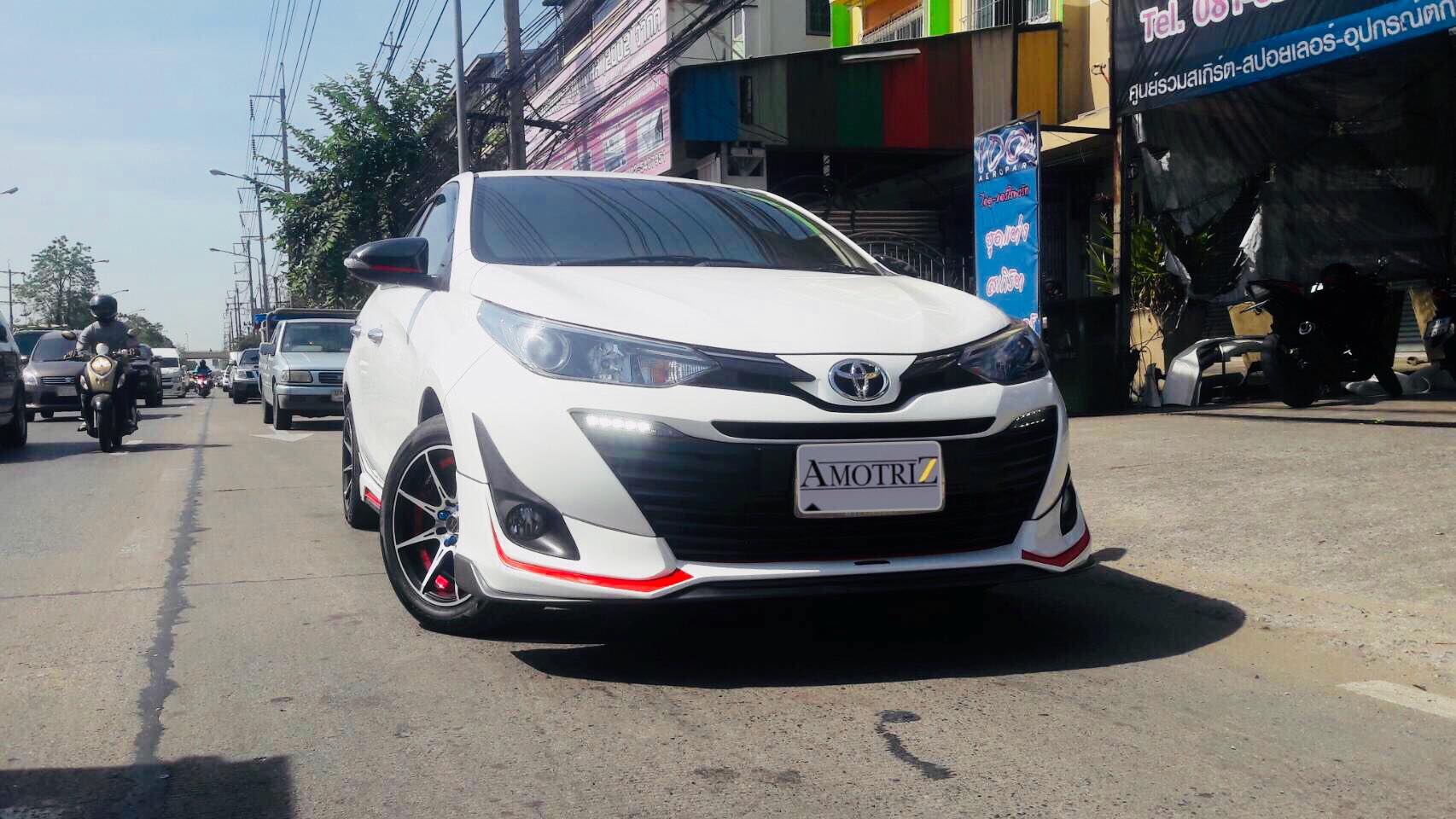 Toyota Yaris ATIV hatchback and sedan bodykits by Amotriz