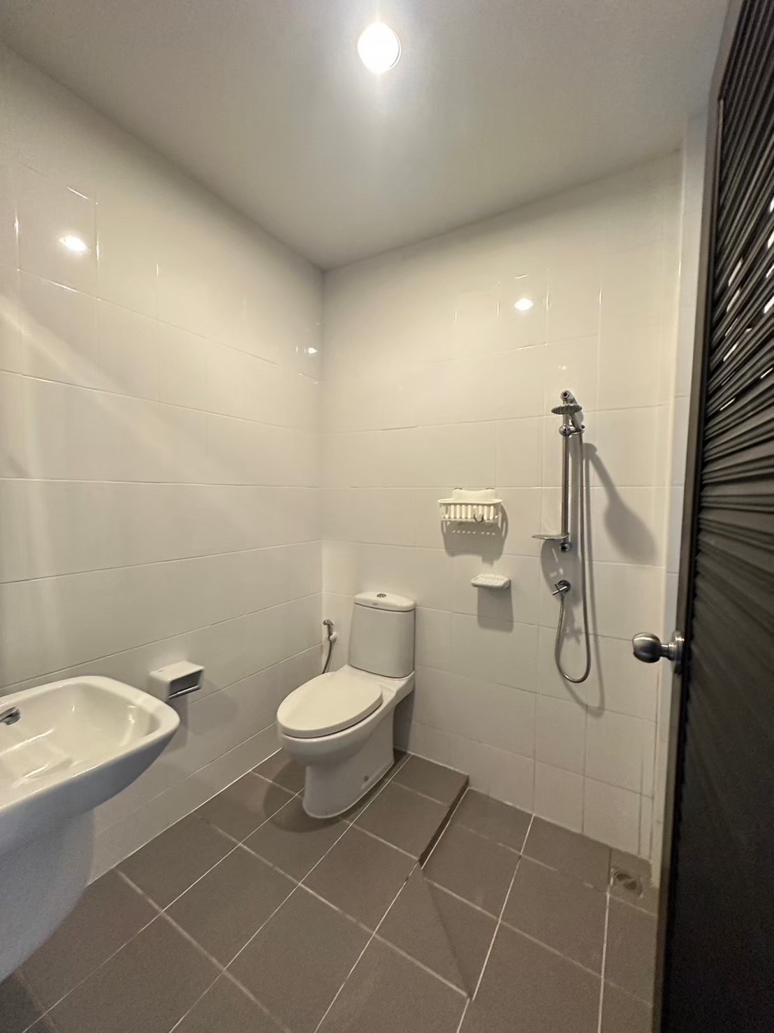 For Rent : Town home near Super Cheap Market, 3 Bedroom 3 Bathroom