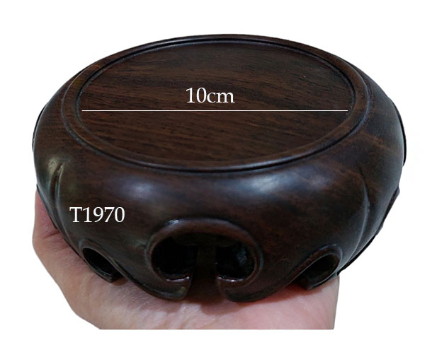 กี๋หรือฐานไม้สไตล์จีน ไม้ตัน ไม้ชิ้นเดียว ท๊อปกลม10cm อันละ