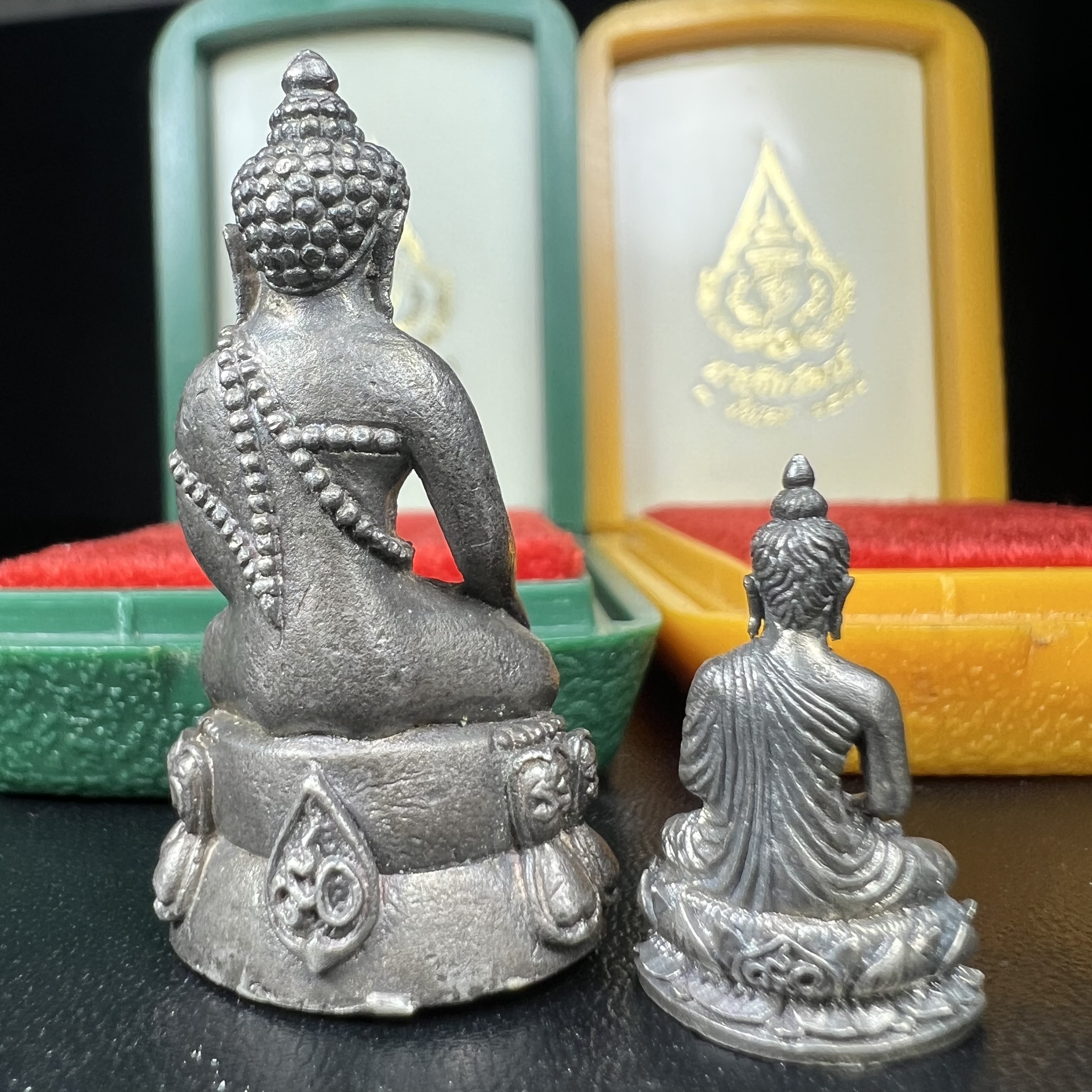 พระกริ่ง-พระชัยวัฒยน์วาสนาสมเด็จพระสังฆราช(วาสน์)วัดราชบพิธฯปี2531 เนื้อเงิน สร้างเป็นที่ระลึกในคราวที่สมเด็จพระอริยวงศาคตญาณ สมเด็จพระสังฆราช(วาสน์ วาสโน)มีพระชนมายุครบ90พรรษา(ในหลวง ร.9 เสด็จในพิธี)งานแกะแม่พิมพ์โดย นายช่างเกษม มงคลเจริญ)หายาก