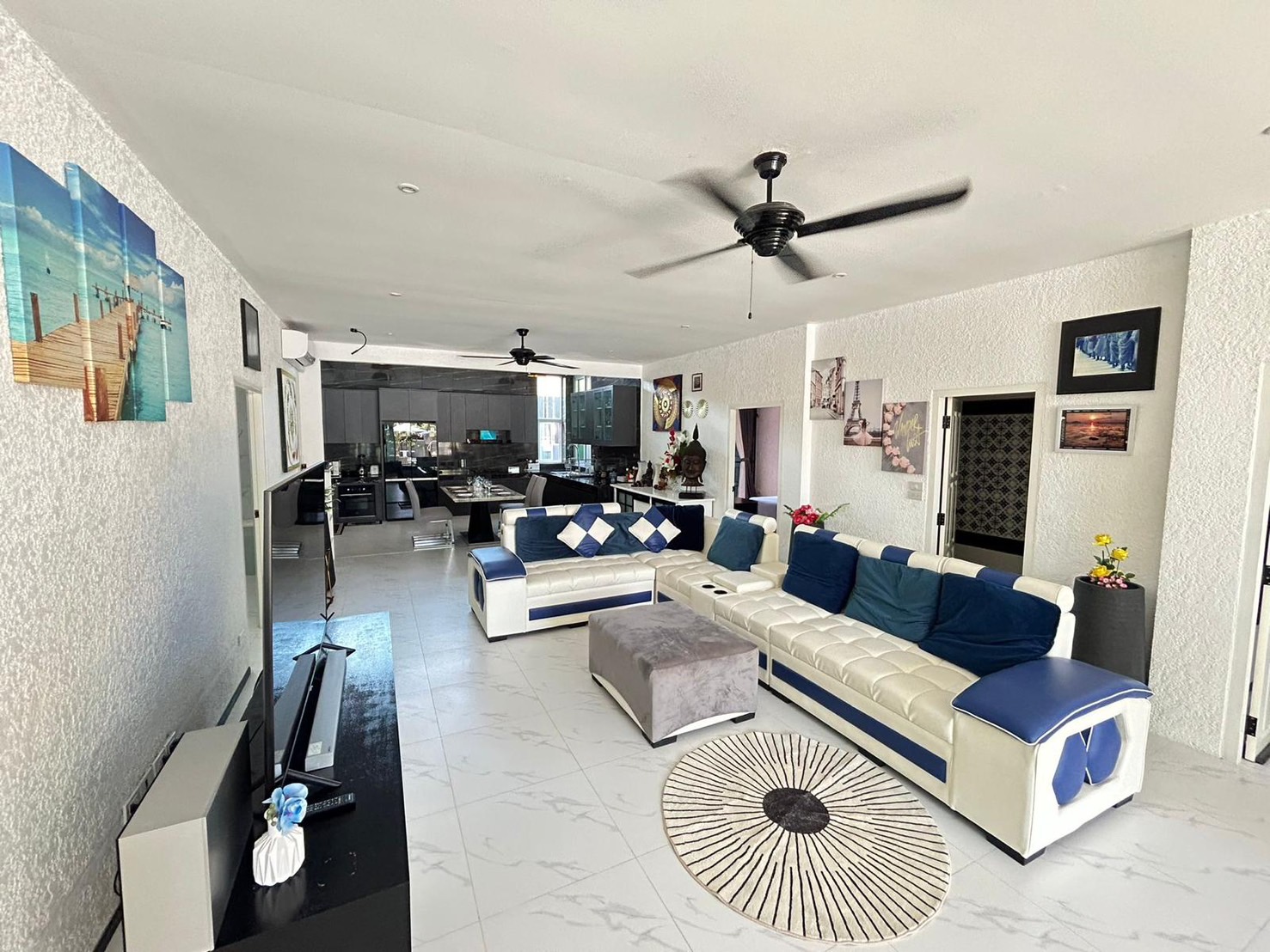 For Rent : Naiharn, Private Pool Villa, 3 bedrooms 3 bathrooms