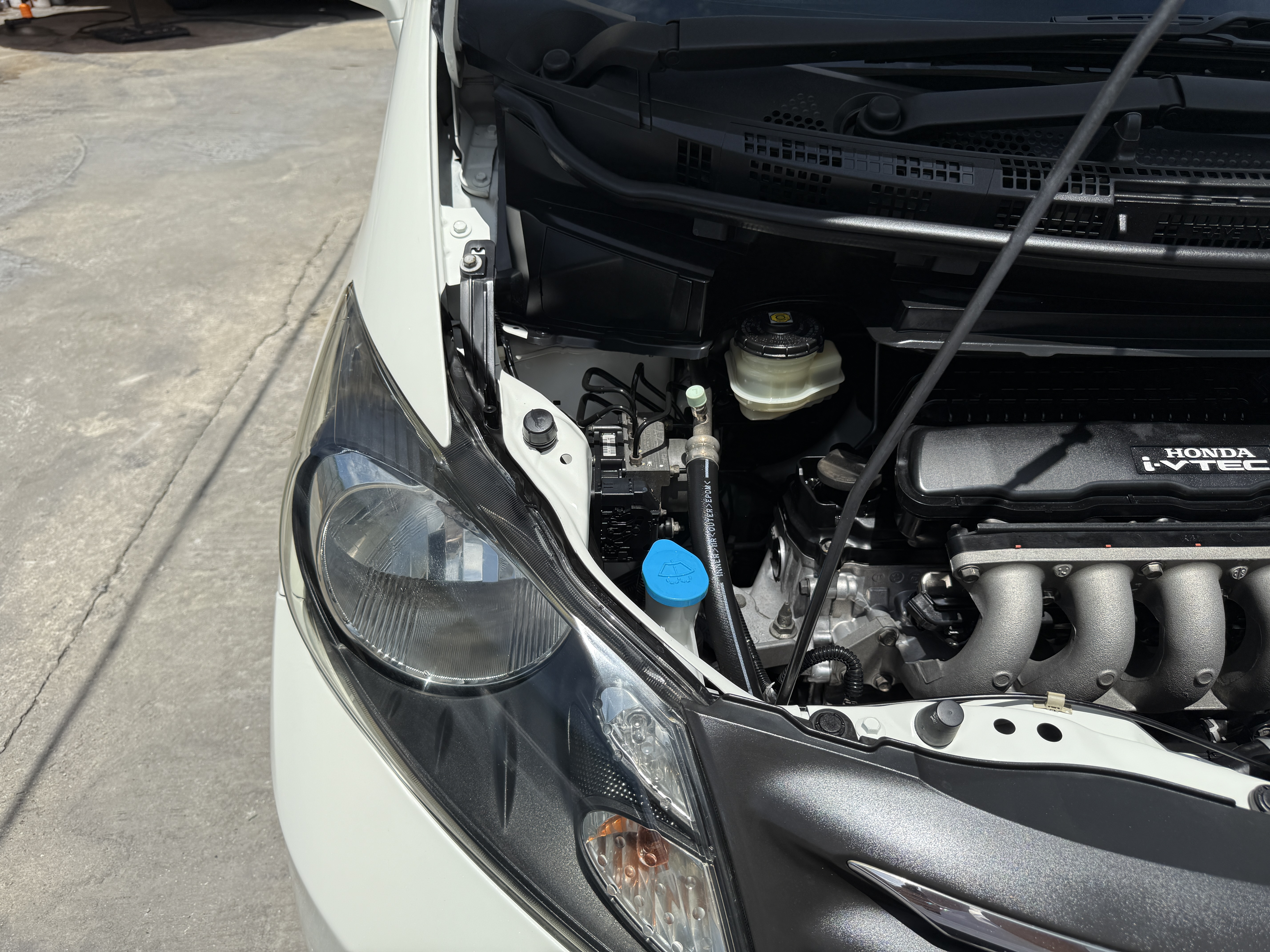 Honda Freed 1.5 E At 2012 ขาวมุก