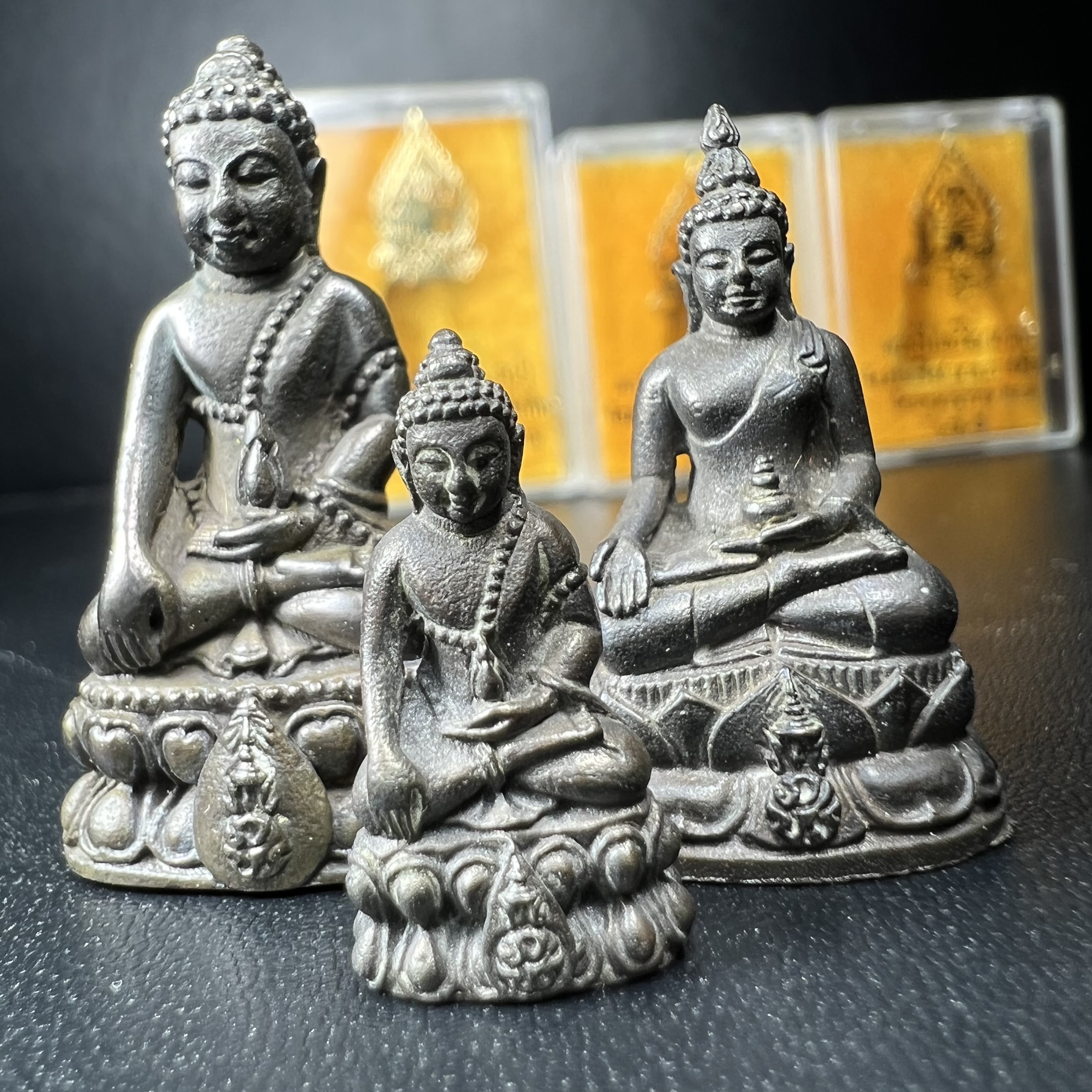 พระกริ่งนวปทุม ภปร.-พระชัยวัฒน์นวปทุม ภปร.-พระกริ่งไพรีพินาศ ภปร. รุ่นแรก วัดปทุมวนาราม ครบชุดเนื้อนวโลหะ ปี2535(ในหลวงรัชกาลที่9เสด็จเททอง)(1ใน3000ชุด)หายาก***เก็บทีเดียวครบชุดไปเลยรุ่นนี้ แนะนำ....ตอนนี้หายากแล้ว***