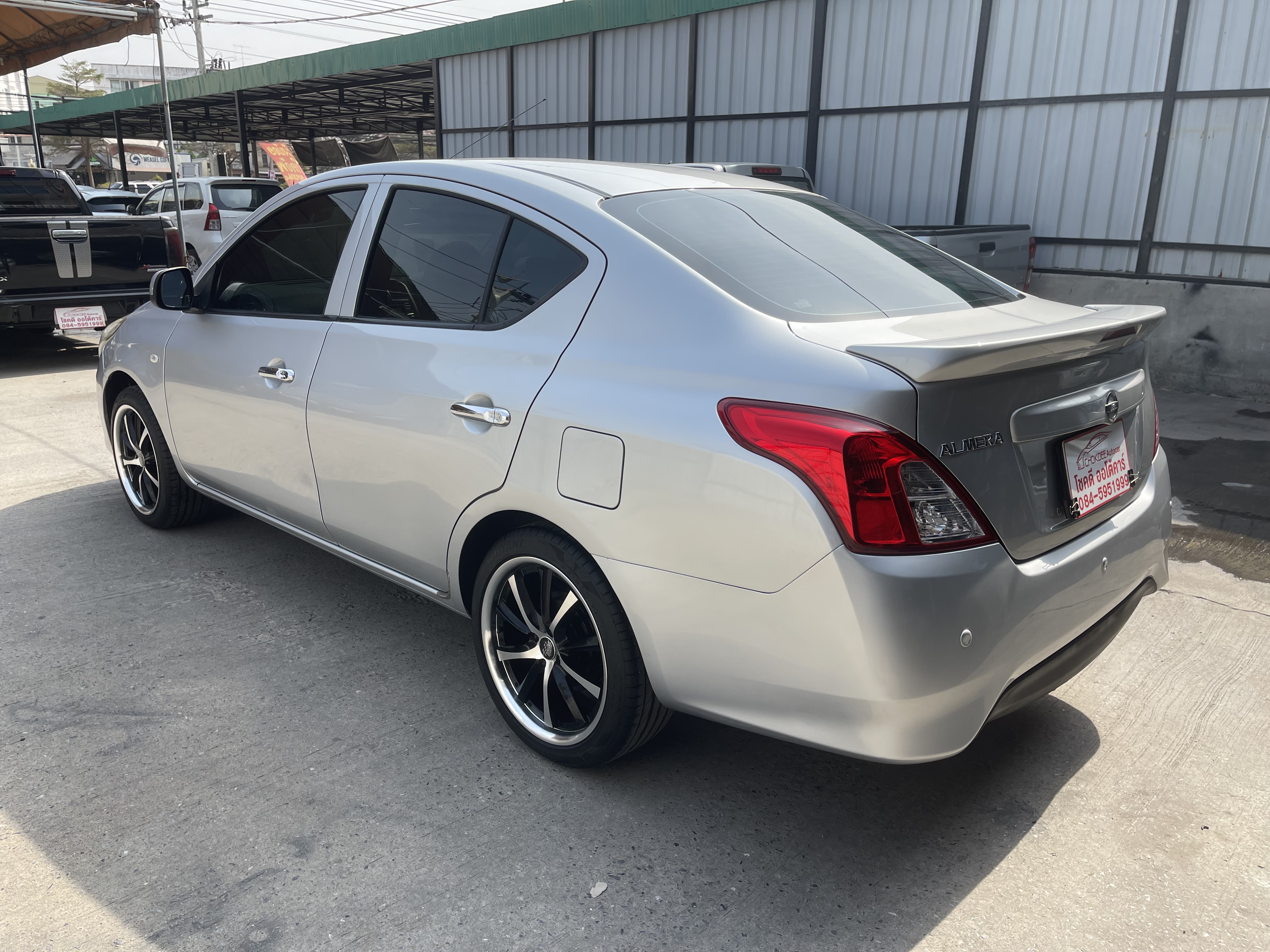 Nissan Almera 1.2 E At 2017 เงิน