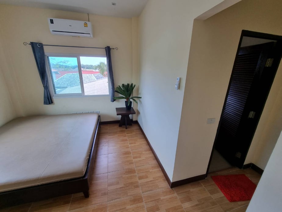 For Rent : Pasak, Private House 3 bedrooms 4 bathrooms, 160 SQ.M.