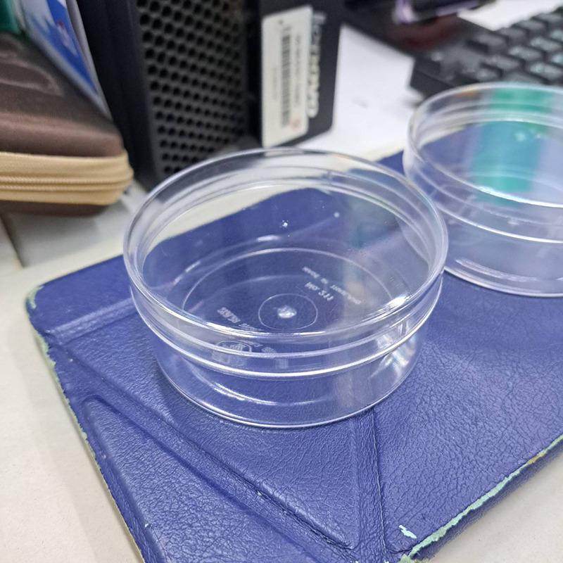 กล่องกลมใส 211