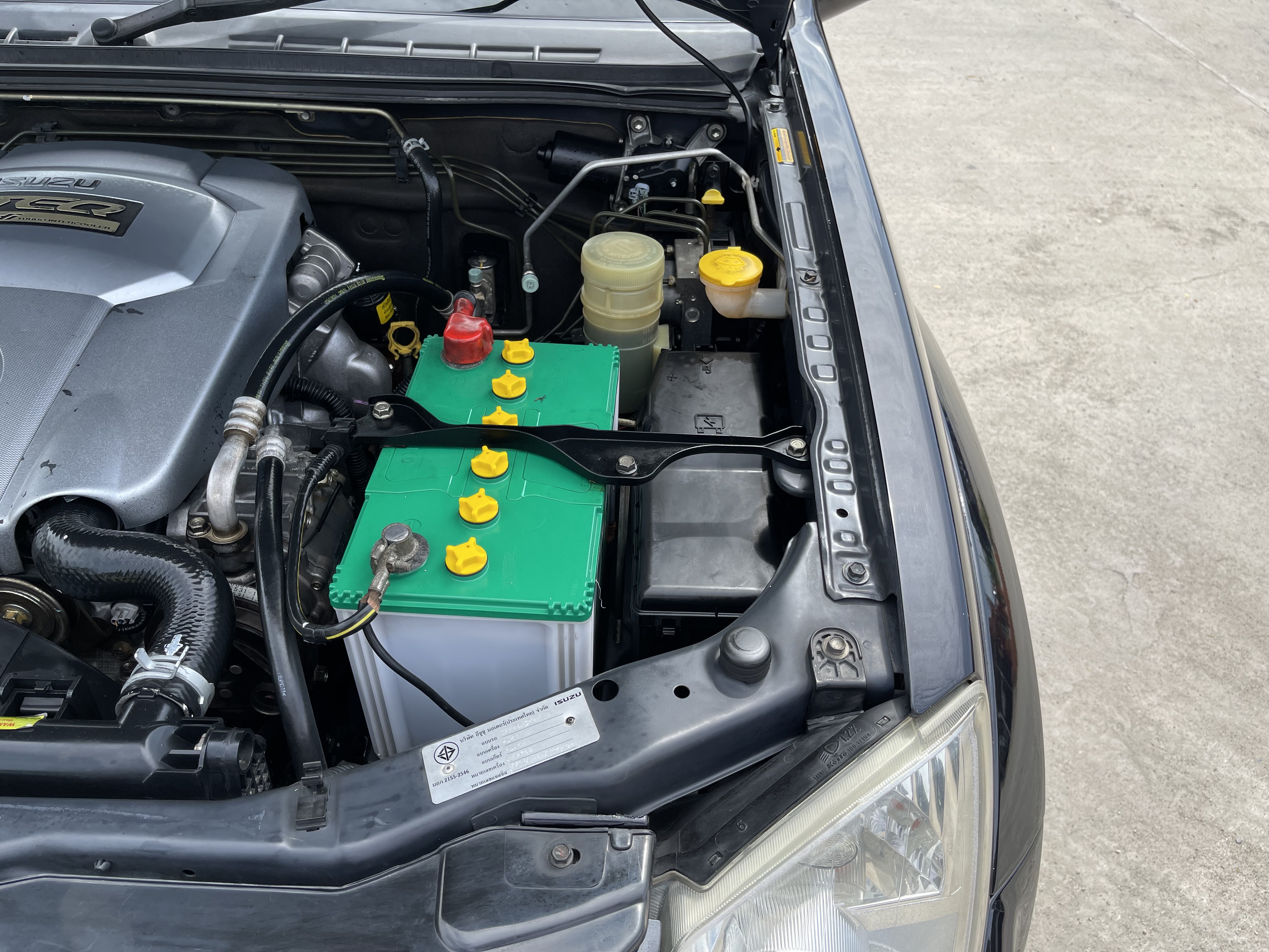 Isuzu Dmax 4ประตู Hilander 2.5 Abs X-Series Navi 2010 ดำ