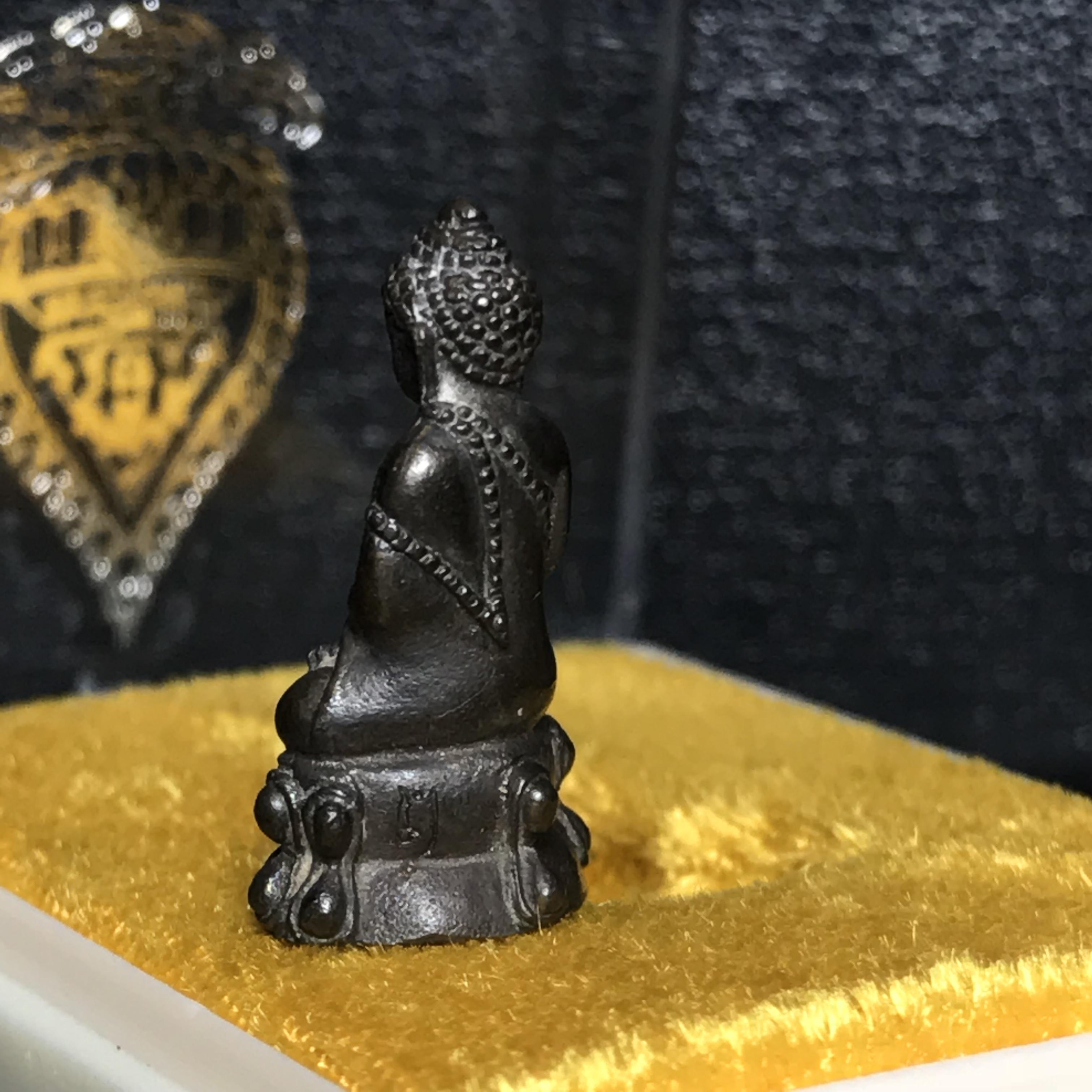 พระชัยวัฒน์นวปทุม ภปร. วัดปทุมวนาราม ปี2535 เนื้อนวโลหะ(ในหลวงรัชกาลที่9เสด็จเททอง)(สภาพสวยเดิมครบสมบูรณ์)1ใน3000องค์