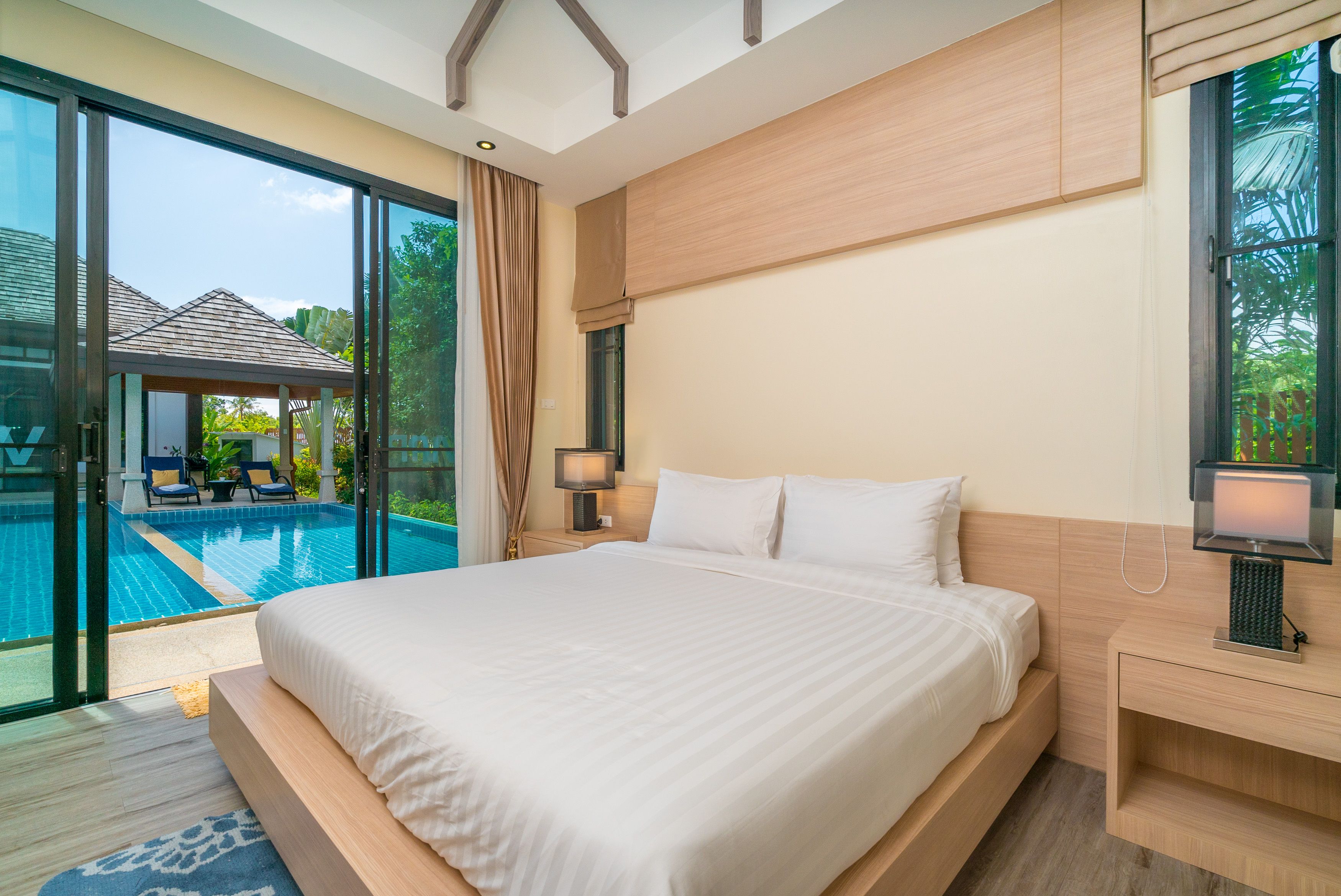 For Rent : Rawai, VIP Luxury Villa 5 Bedrooms 5 Bathrooms, Walk distance to the beach