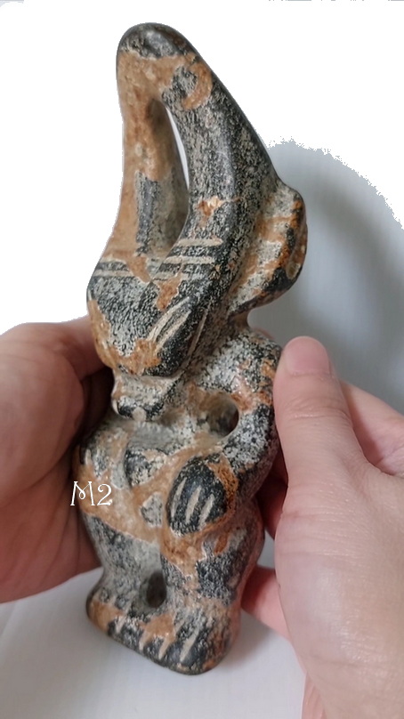 รูปปั้นหิน เทวรูปหิน หินรูปเอเลี่ยนต่างๆ (หินแม่เหล็กดูดติด)