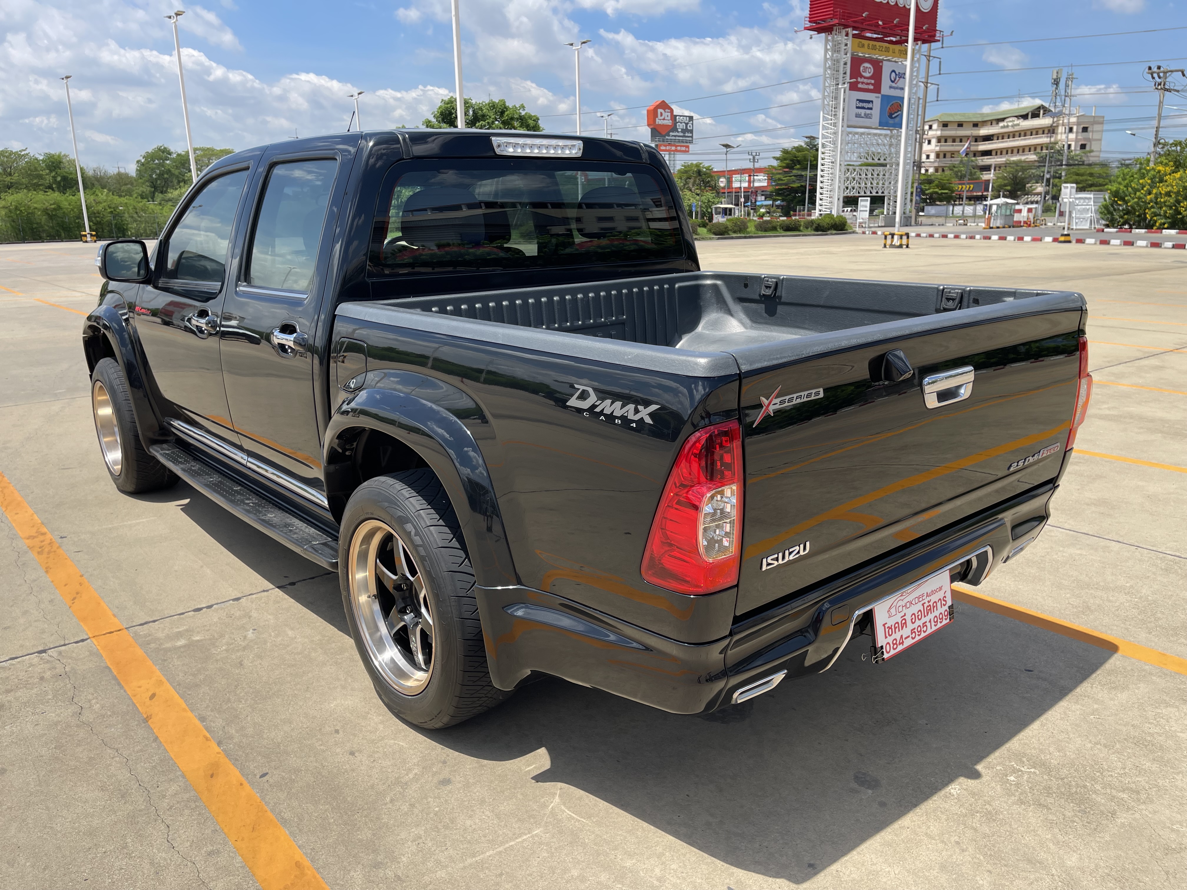 Isuzu Dmax 4ประตู Hlander 2.5 Abs X-Series Navi 2011 ดำ