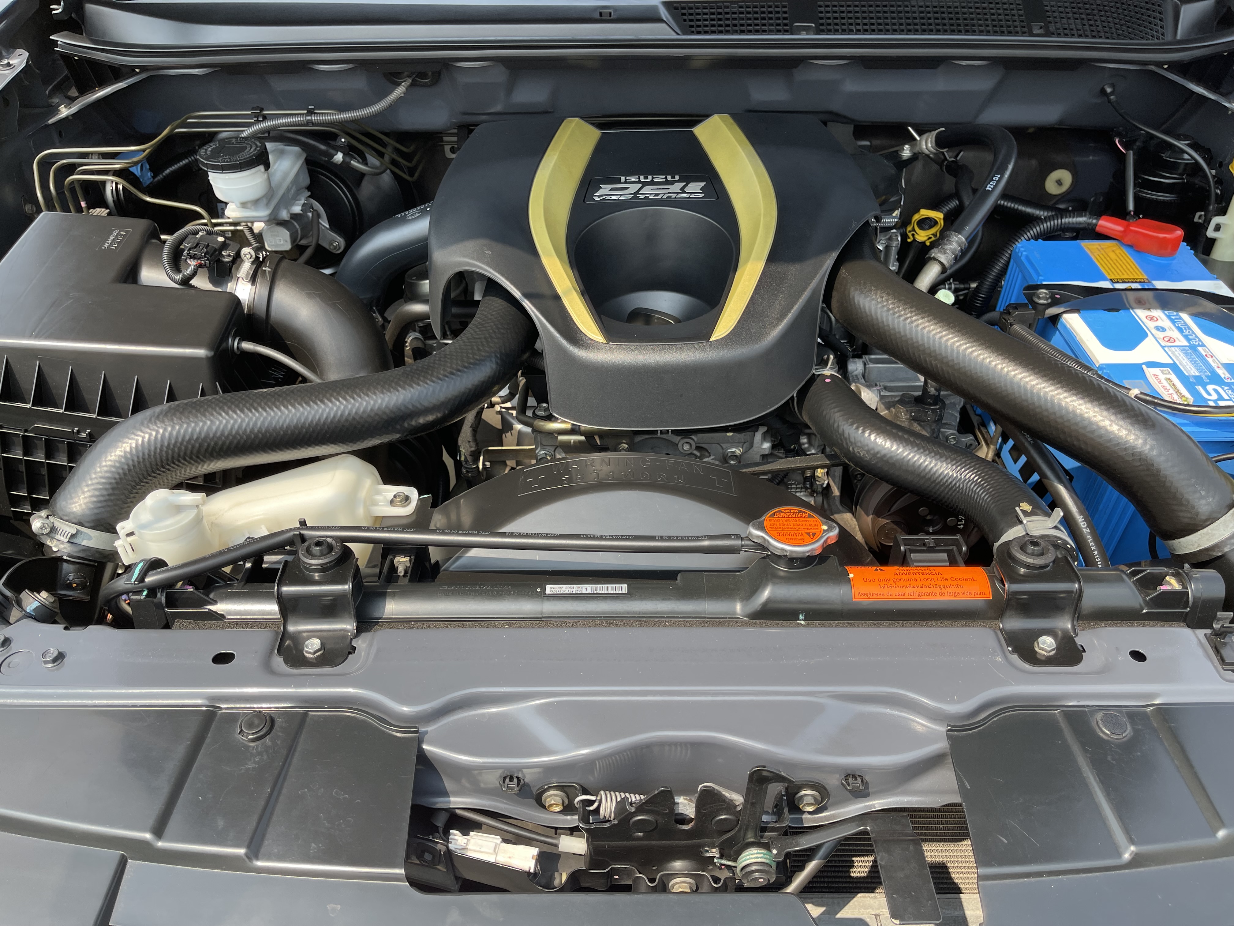 Isuzu Dmax All New 4ประตู Hilander 3.0 Vgs Z Prestige Navi Push Start At 2015 ดำ