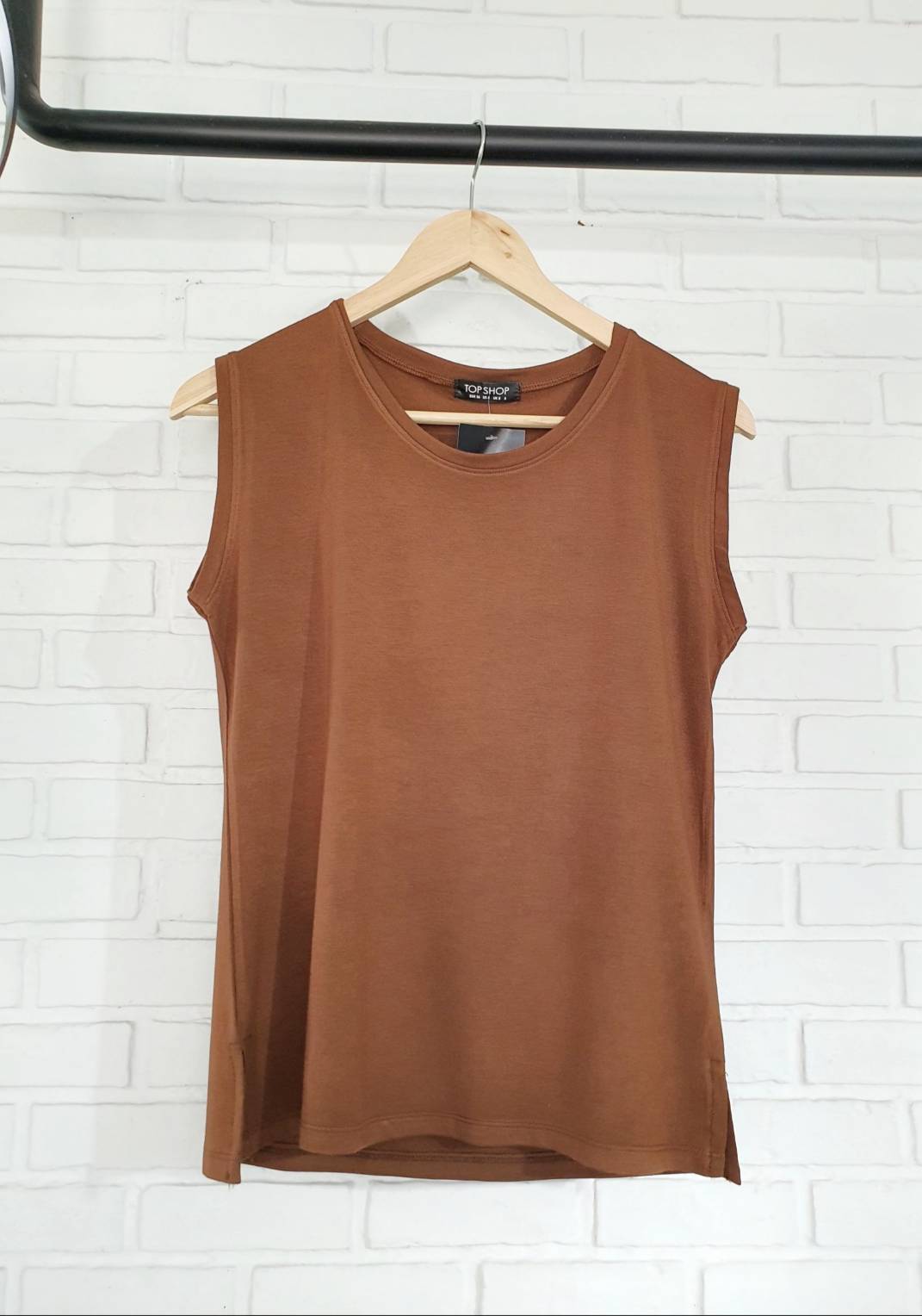 แขนกุดผ่าข้าง