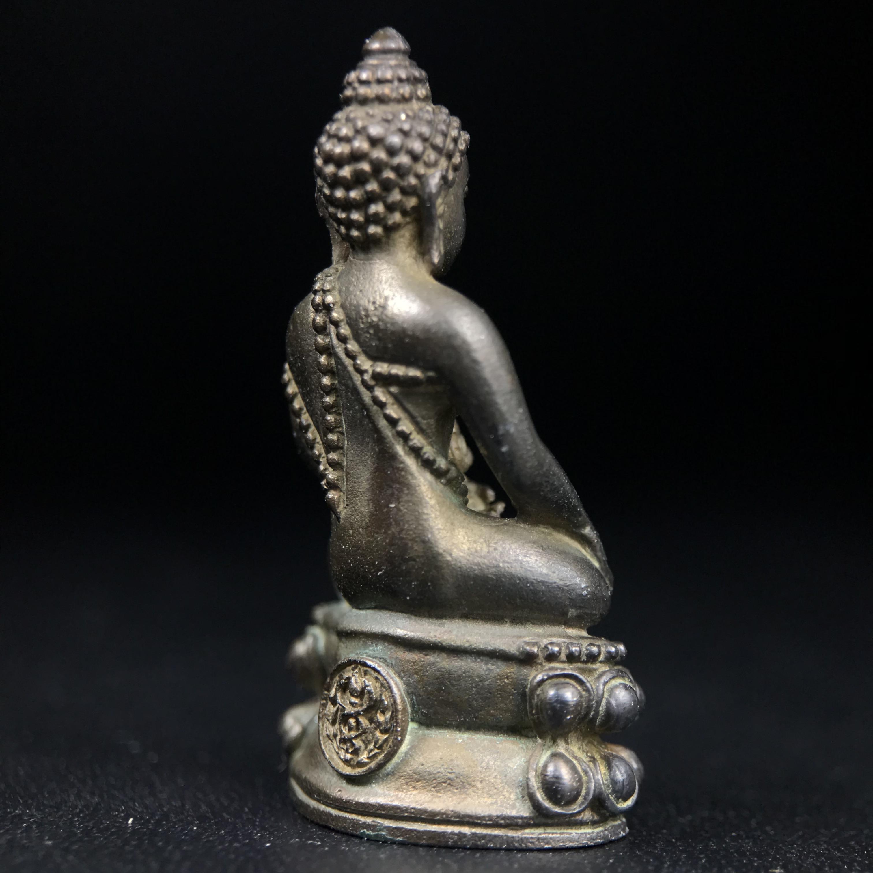 พระกริ่งศิรากาศ ภปร.(พระกริ่งคุ้มเกล้า)วัตถุมงคล"คุ้มเกล้าฯ" มูลนิธิ “คุ้มเกล้า” ในพระบรมราชูปถัมภ์ จัดสร้าง โรงพยาบาลภูมิพล เนื้อนวโลหะ(พิมพ์หน้าไทย)(ในหลวงรัชกาลที่9เสด็จเททอง)(พิธีใหญ่)(นิยม)