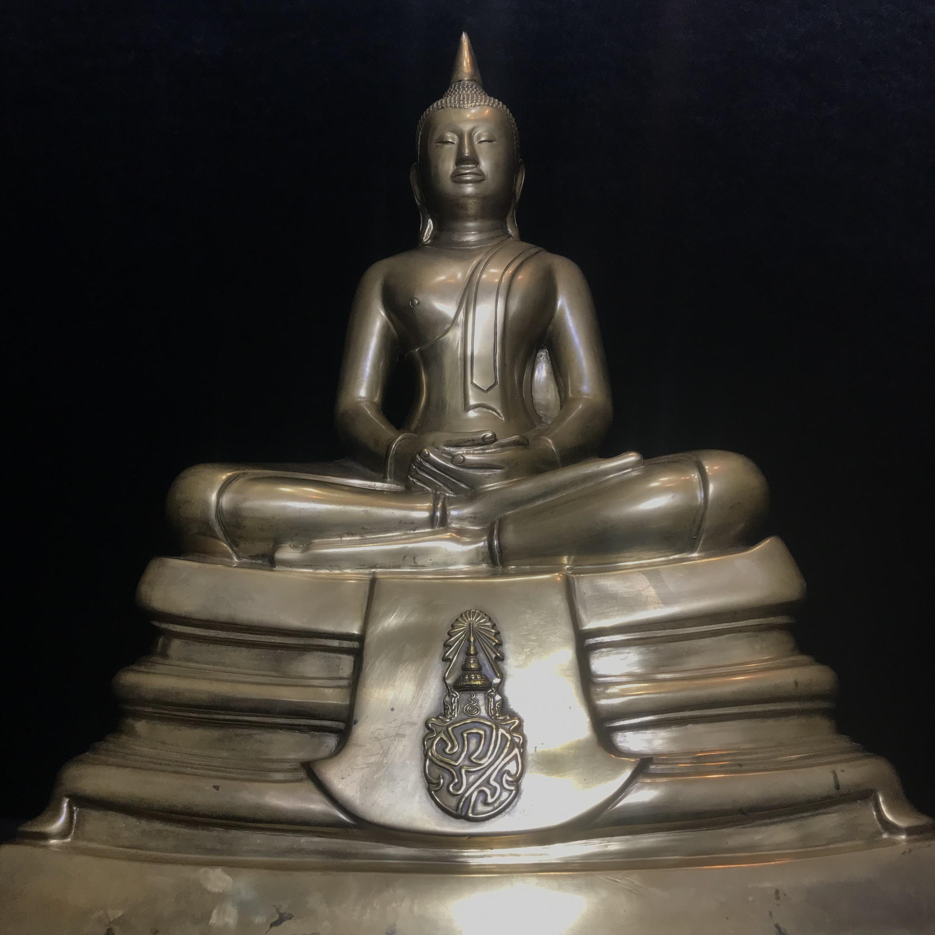 พระบูชาพระพุทธโสธร ภปร. รุ่นย้อนยุค ปี2539 กาญจนาภิเษกครองราชสมบัติครบ 50ปี หน้าตัก9นิ้ว หมายเลข00318