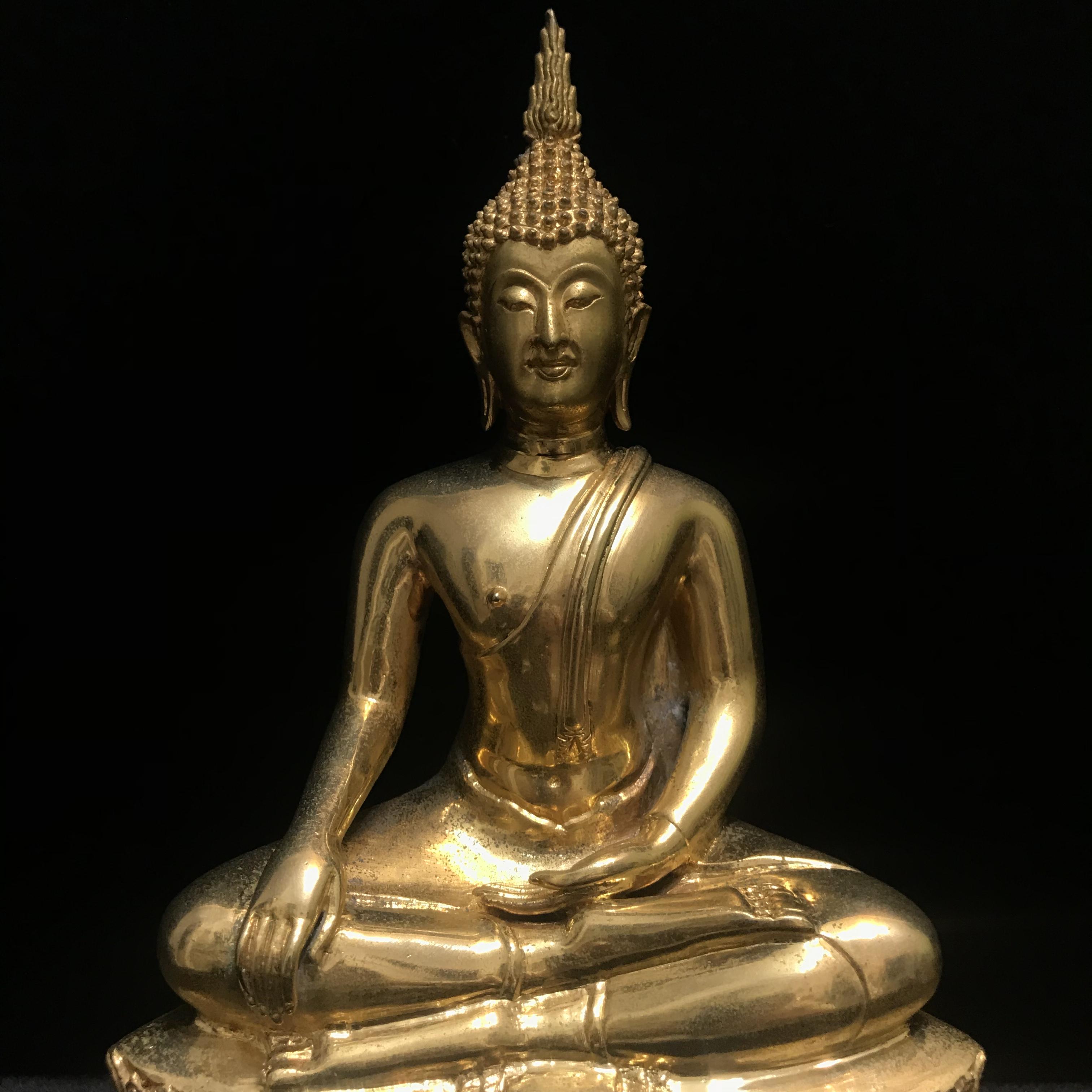 พระบูชาพระพุทธศิรมงคล ภปร. วัตถุมงคลคุ้มเกล้าปี2524 ของมูลนิธิคุ้มเกล้า โรงพยาบาลภูมิพลจัดสร้าง ขนาดหน้าตัก5นิ้ว(ในหลวงรัชกาลที่9 ทรงจุดไฟพระฤกษ์และเททอง)