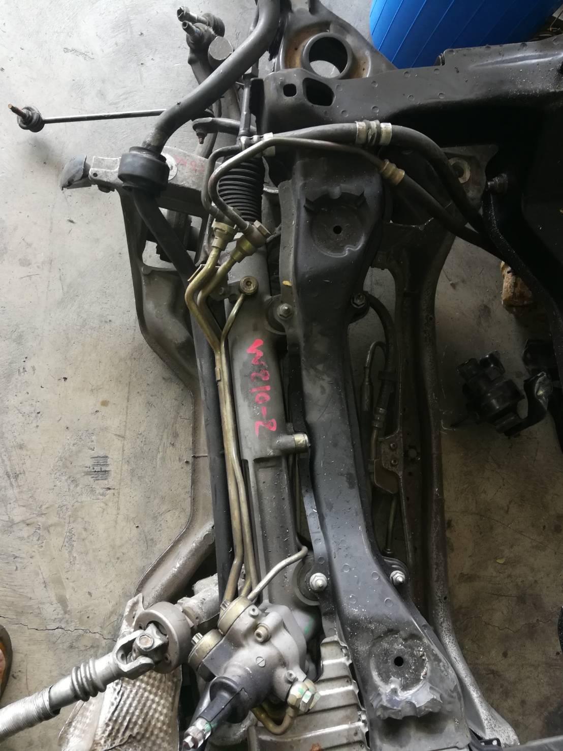 แร็คพวงมาลัยBENZ W210