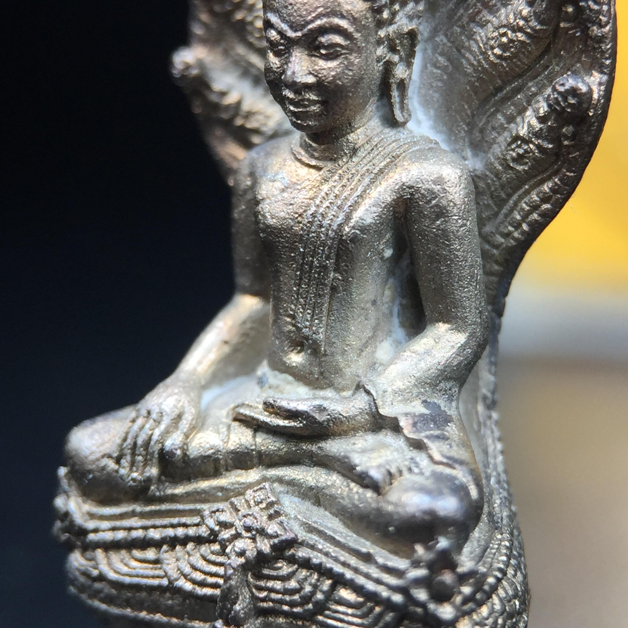 พระพุทธรูปนาคปรกปางมารวิชัย สธ. เนื่องวโรกาสสมเด็จพระเทพรัตนราชสุดาฯ ทรงเจริญพระชนมายุครบ 3 รอบ ปี2534 พระกริ่งนวโลหะ พิธีพุทธาภิเษก ณ วัดบวรนิเวศวิหาร โดยมีสมเด็จพระญาณสังวร สมเด็จพระสังฆราชเป็นองค์ประธาน(พิธีใหญ่ มวลสารดี พุทธศิลป์งดงาม)