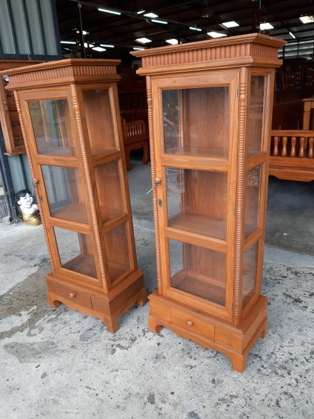 ตู้โชว์ รุ่ม ปทุมมา