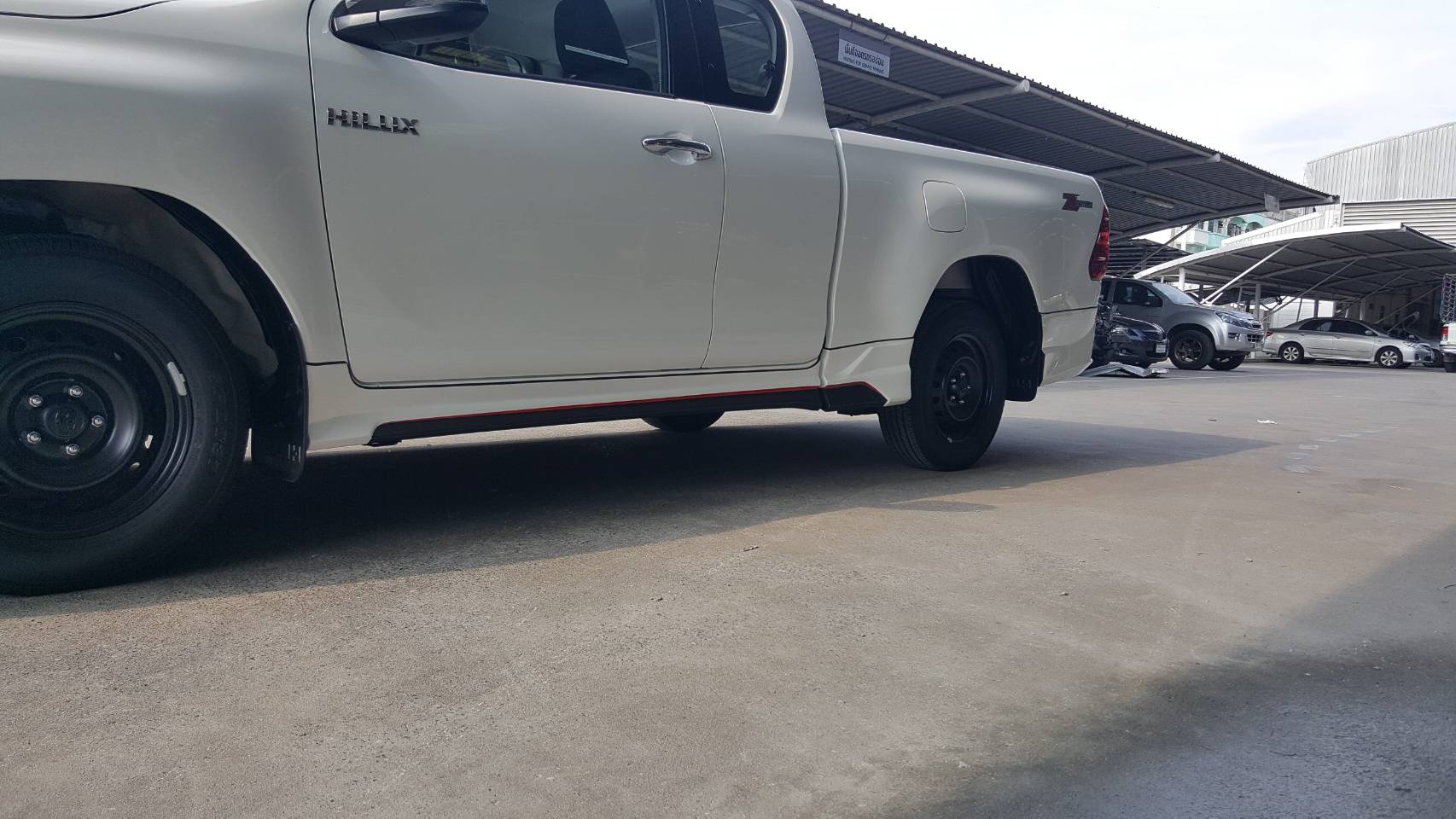 Toyota Revo Rocco body kits by Amotriz