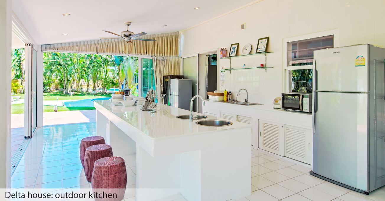 For Rent : Thalang, Luxury Private Pool Villa , 5 bedrooms 5 bathrooms. Garden View.