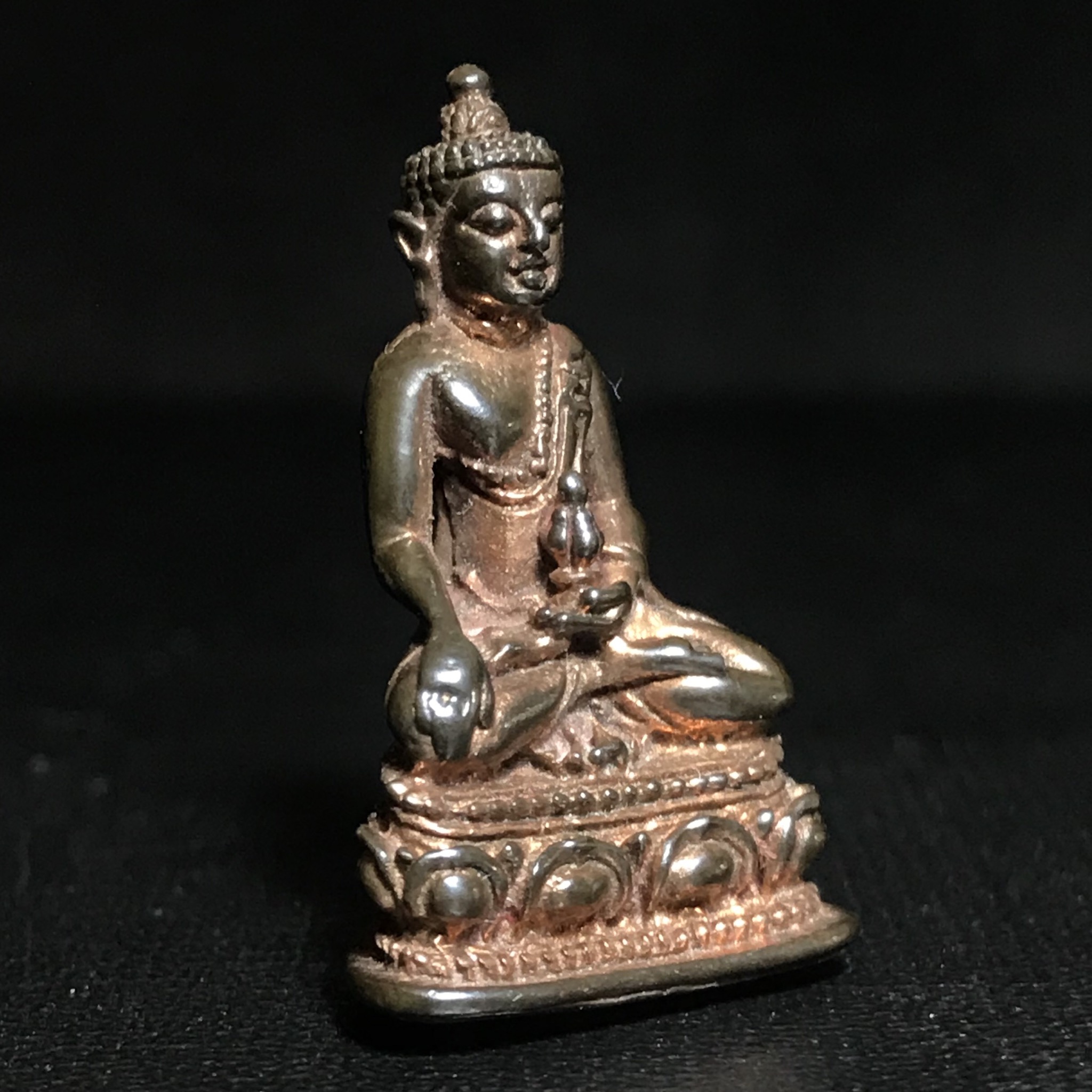 พระกริ่งวัชระ วัดนิคมวชิราราม อ.ชะอำ จ.เพชรบุรี รุ่นแรก ปี2513 เนื้อนวโลหะ อ.ไสว เป็นเจ้าพิธี สุดยอดเกจิร่วมปลุกเสก