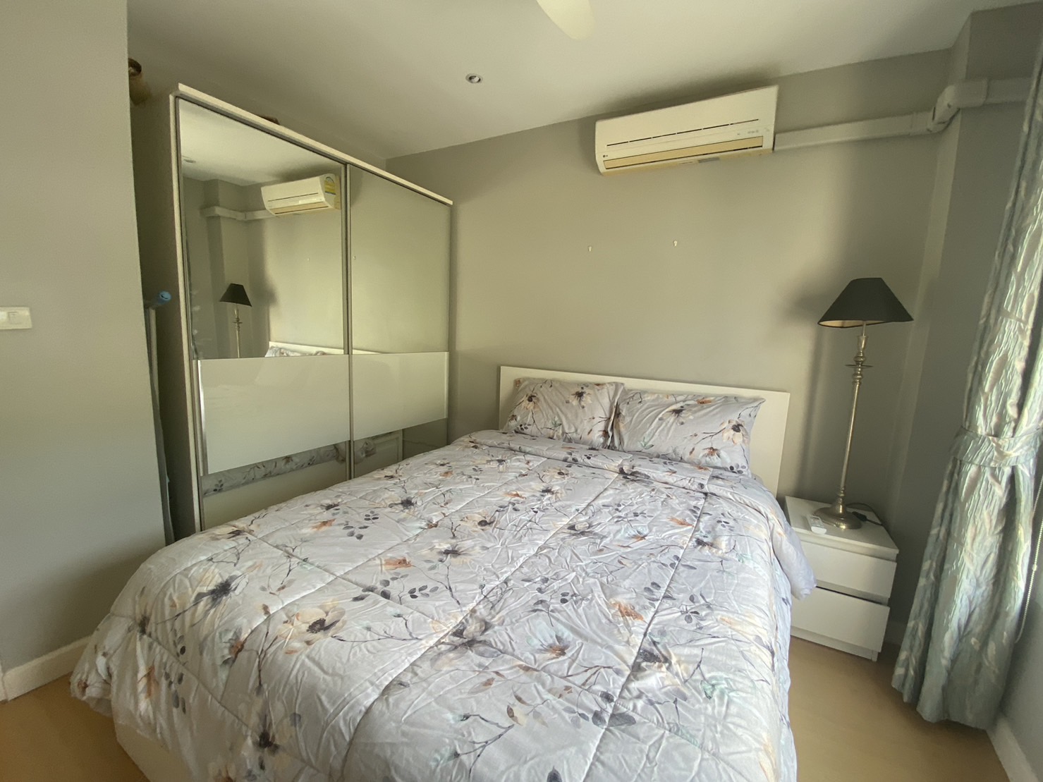 For Rent : Condo near Patong Beach, 2 Bedroom 2 Bathroom, 5th flr.