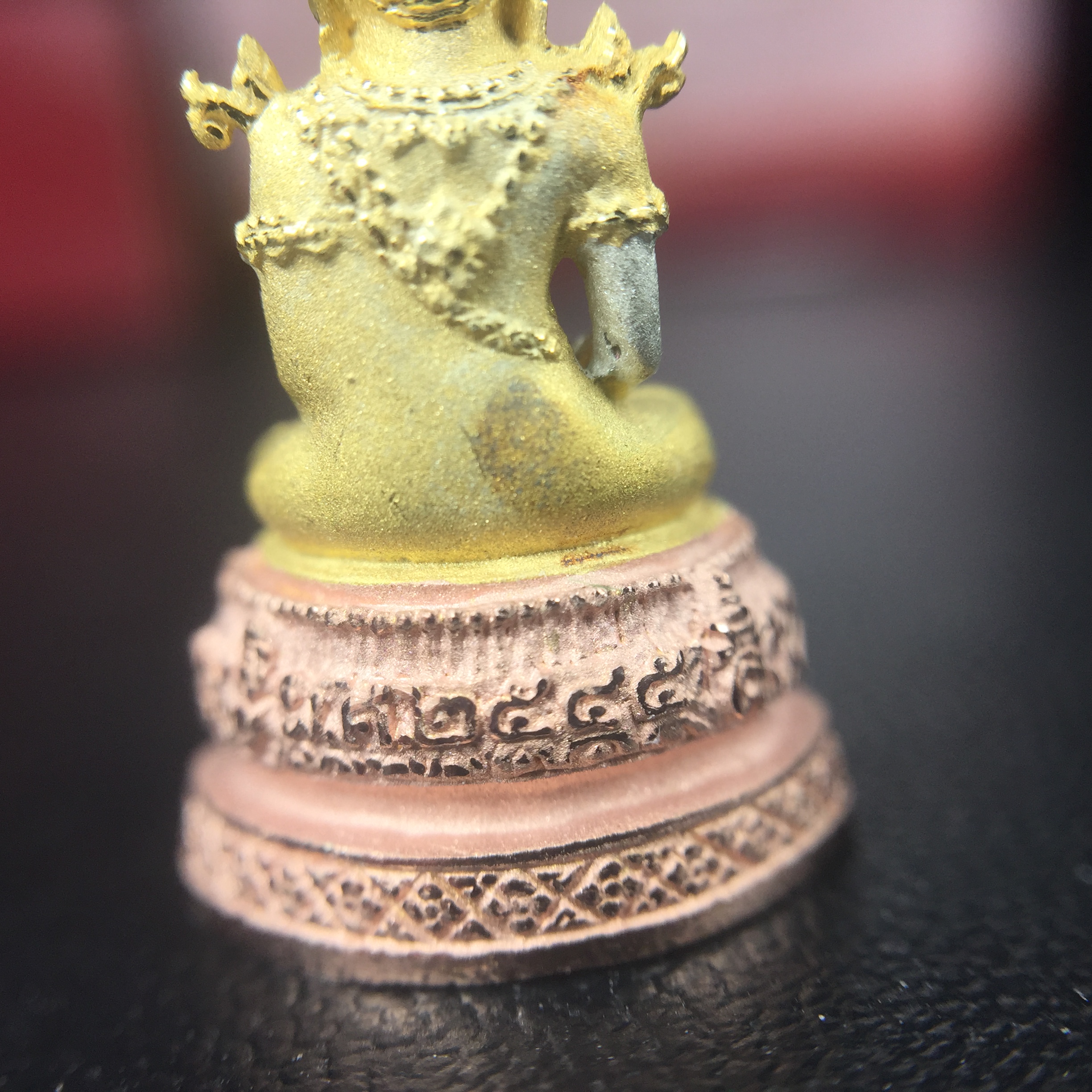 พระแก้วมรกต ภปร.(รุ่นแรก) ปี2545 รุ่นฉลองกรุงรัตนโกสินทร์ครบ 220 ปี เนื้อเงินสามกษัตริย์ พิมพ์เล็ก หล่อลอยองค์