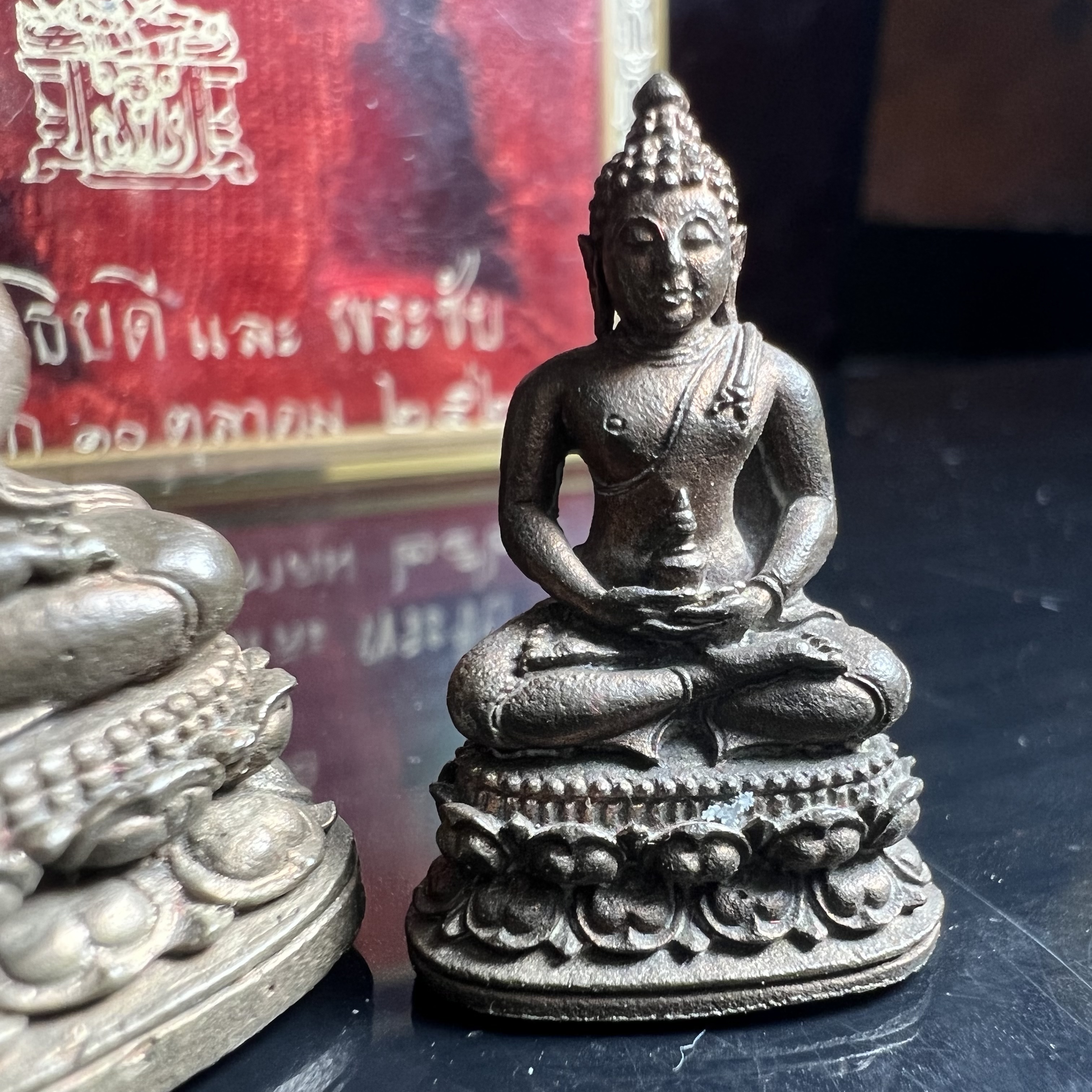 พระกริ่ง-พระชัยวัฒน์อธิบดี ปี2525 ของดีอัยการ (มีไว้บูชาเลื่อนยศเลื่อนตำแหน่งทุกท่าน)(1ใน 2525 ชุด)