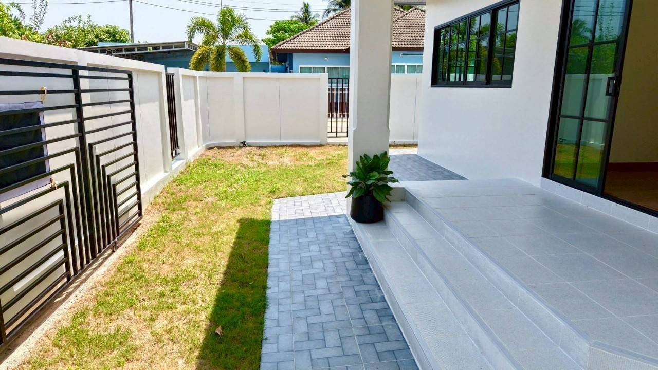 For Sale : Pakhlok, Single-story house, 3 bedrooms 2 bathrooms