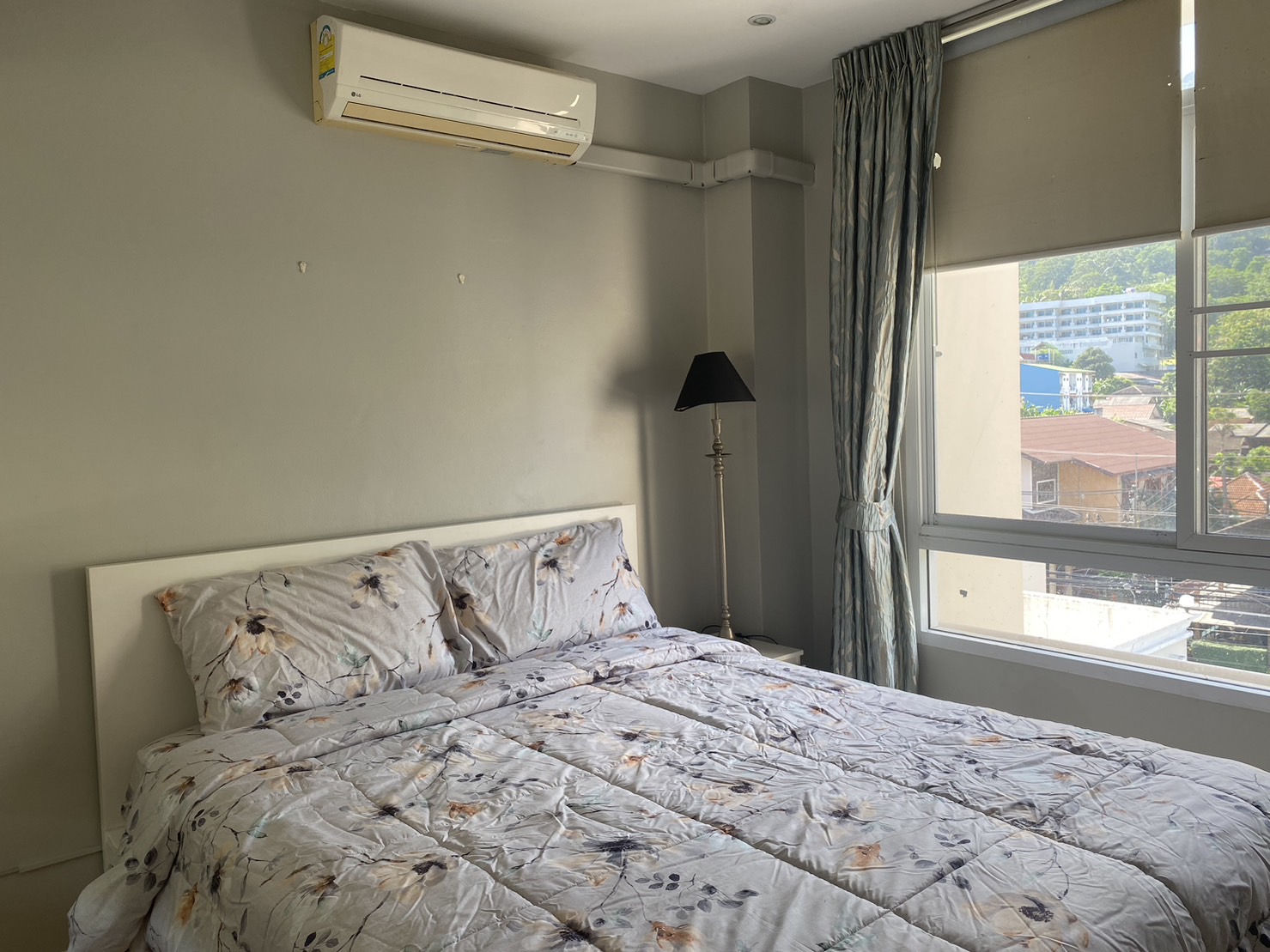 For Rent : Condo near Patong Beach, 2 Bedroom 2 Bathroom, 5th flr.