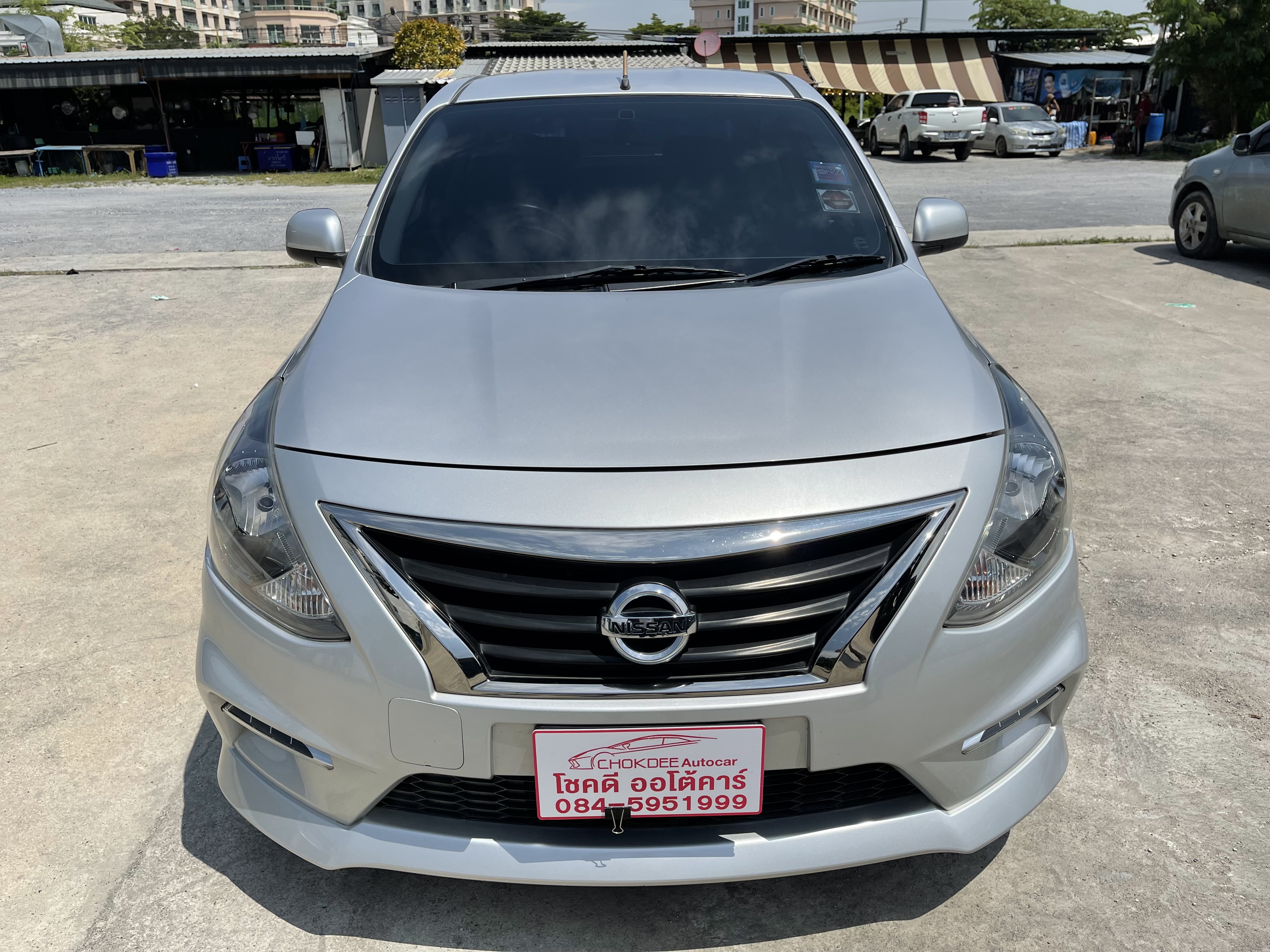 Nissan Almera 1.2 E Sportech 2018 เงิน
