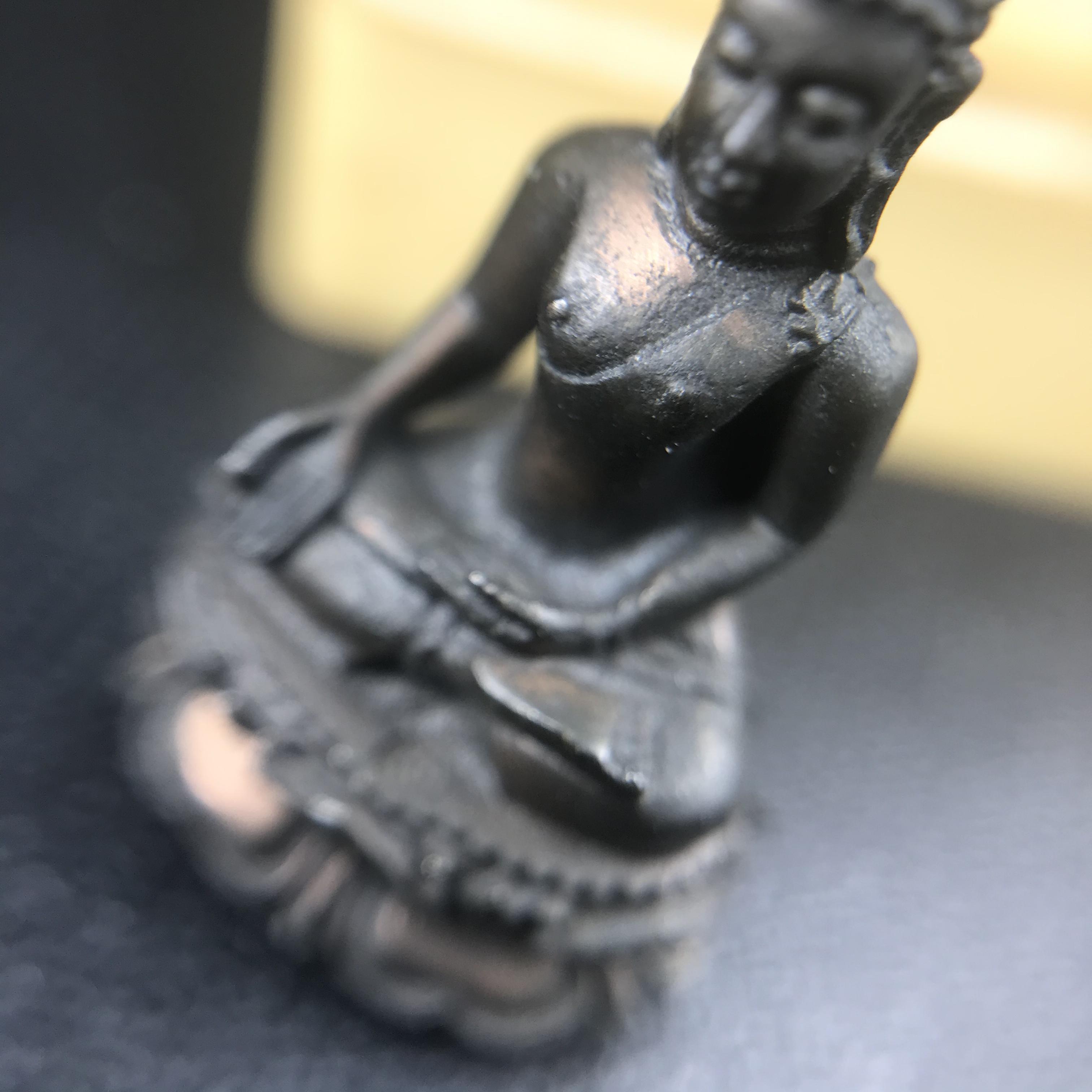 พระกริ่งไพรีพินาศ(รุ่นแรก สมเด็จพระญาณสังวร) วัดเพชรวราราม รุ่นเขาค้อ เนื้อนวโลหะ ตอกโค้ต ปี2520 จ.เพชรบูรณ์(1ใน2309 องค์)