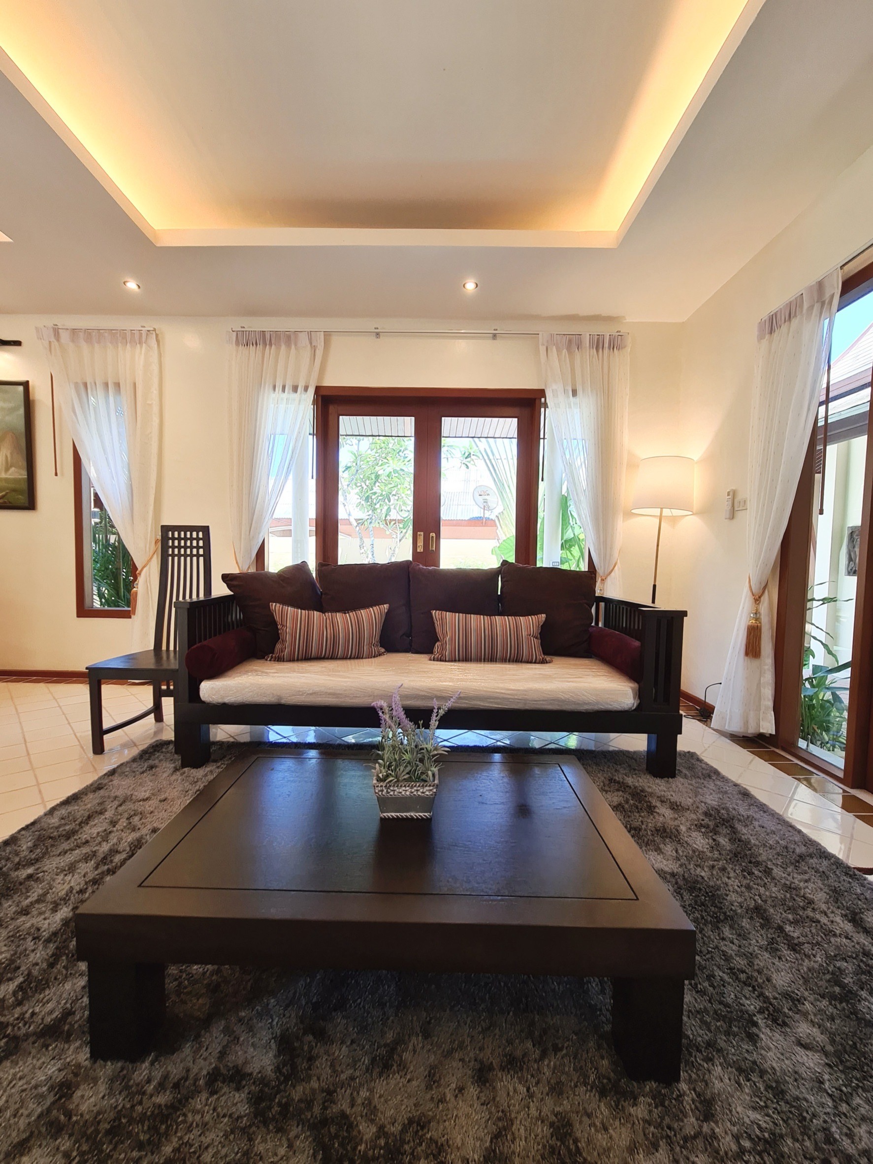 For Rent : Rawai, Stand alone pool villa, 3 bedrooms 4 bathrooms