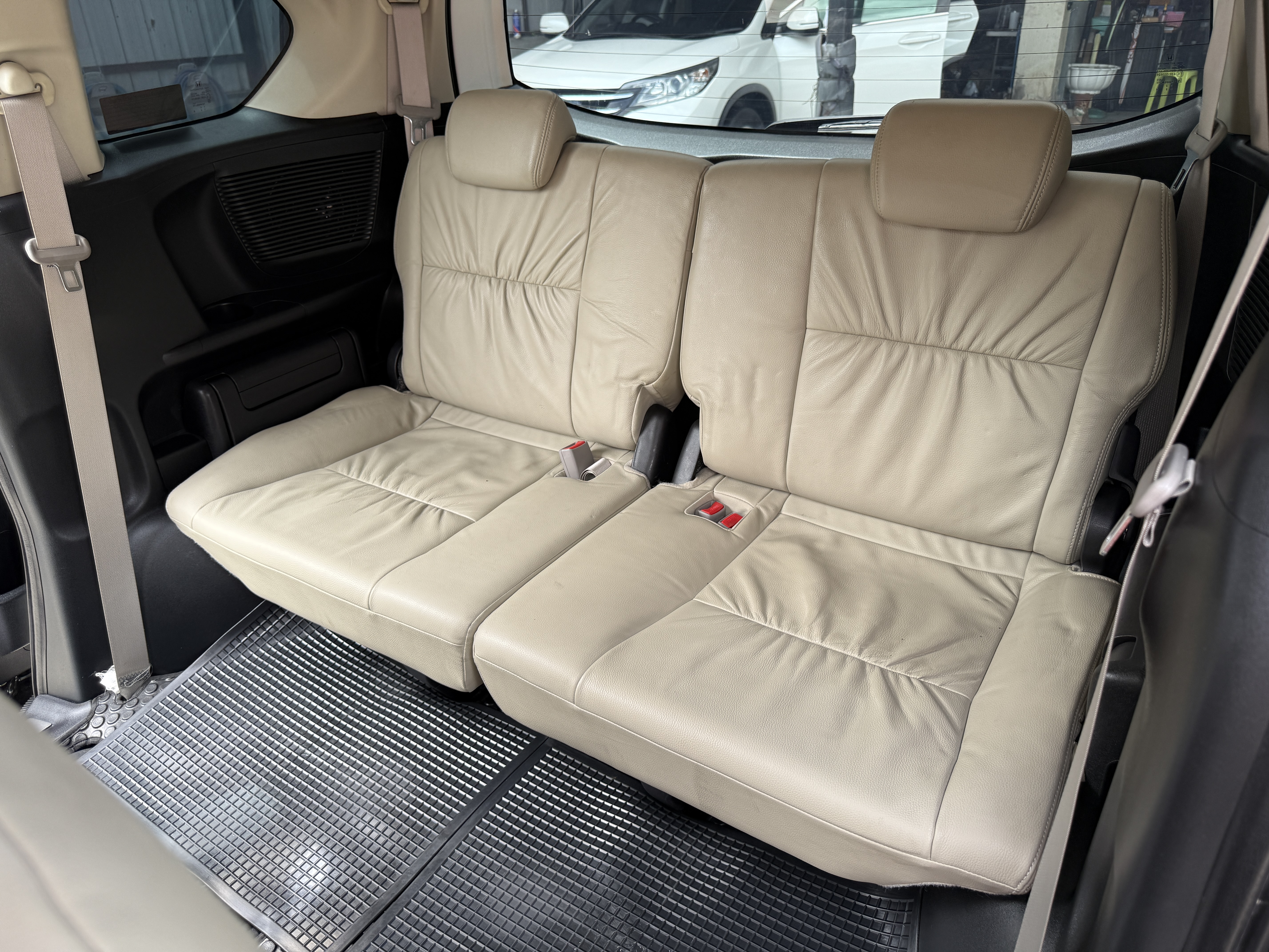 Honda Freed 1.5 E แอร์หลัง At 2015 ขาวมุก