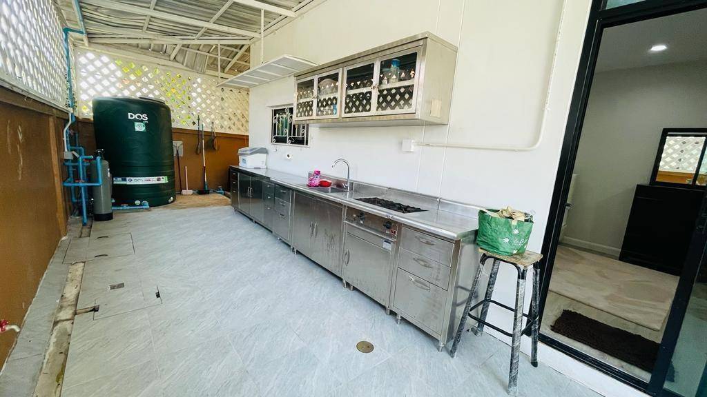 For Sales : Kathu, Private Pool Villa, 5 Bedrooms 6 Bathrooms